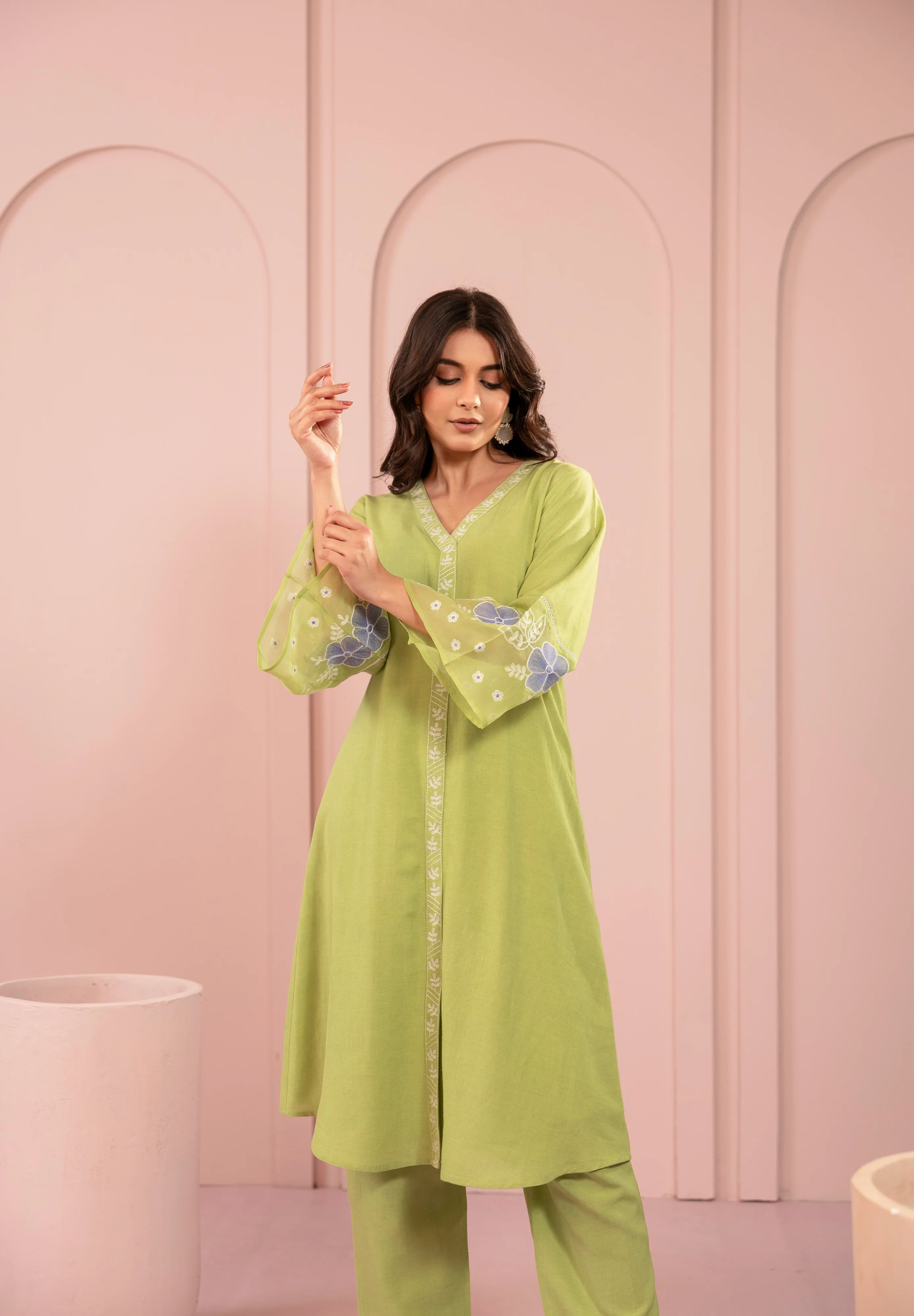 Purna Kelly Embroidery Kurta Pant Set - Image 8