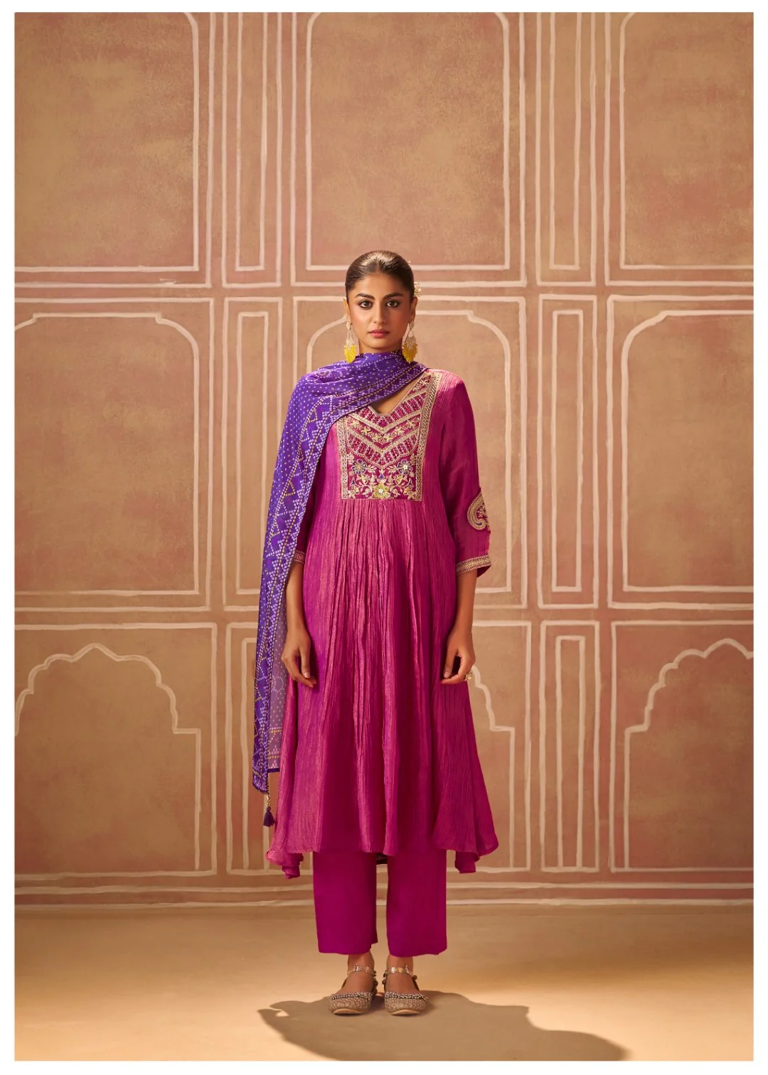 Shireen Taffy Full Work Premium Heavy Suit Set - Image 3