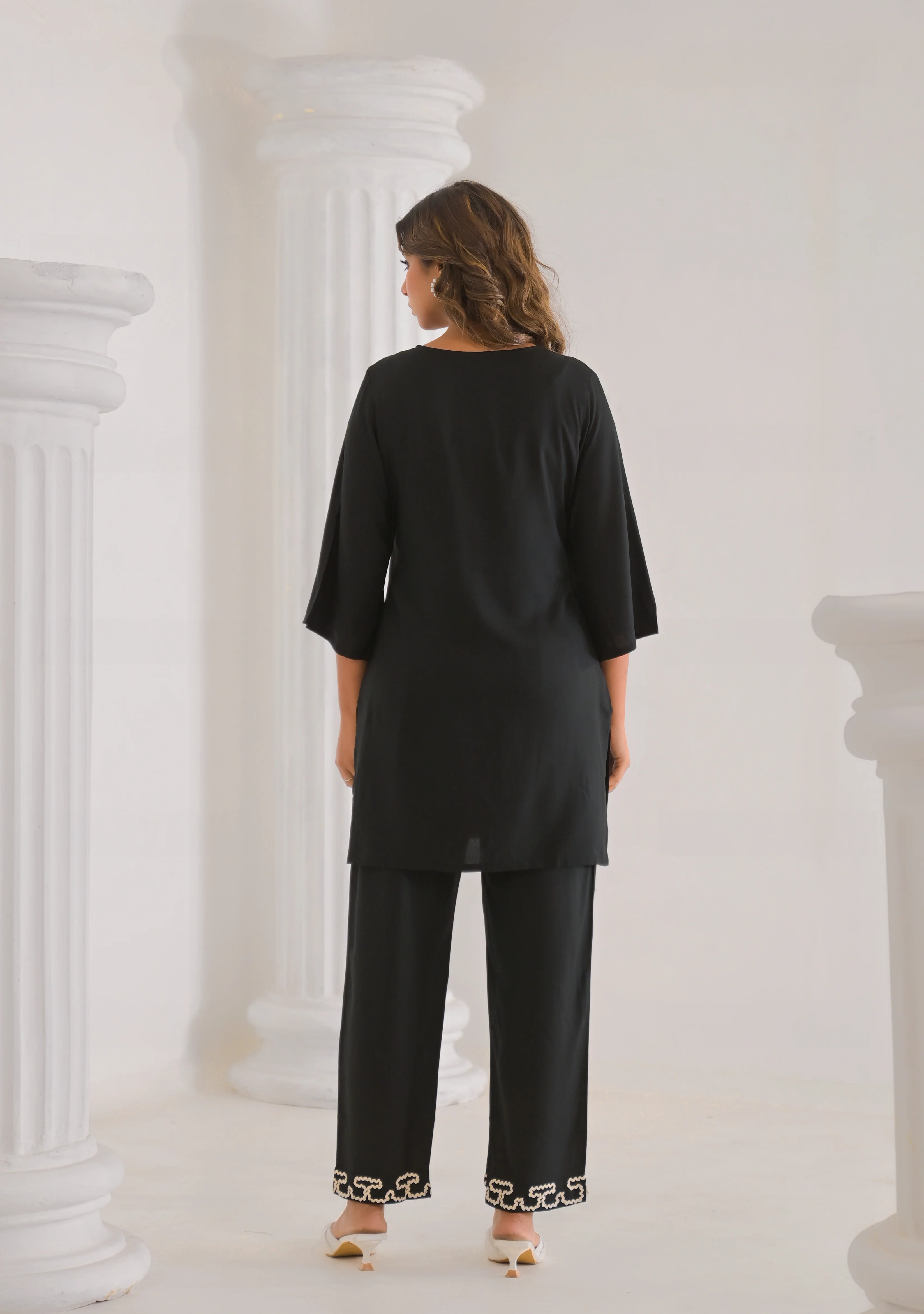 Kara Jade Embrodiered Co-ord Set - Image 3