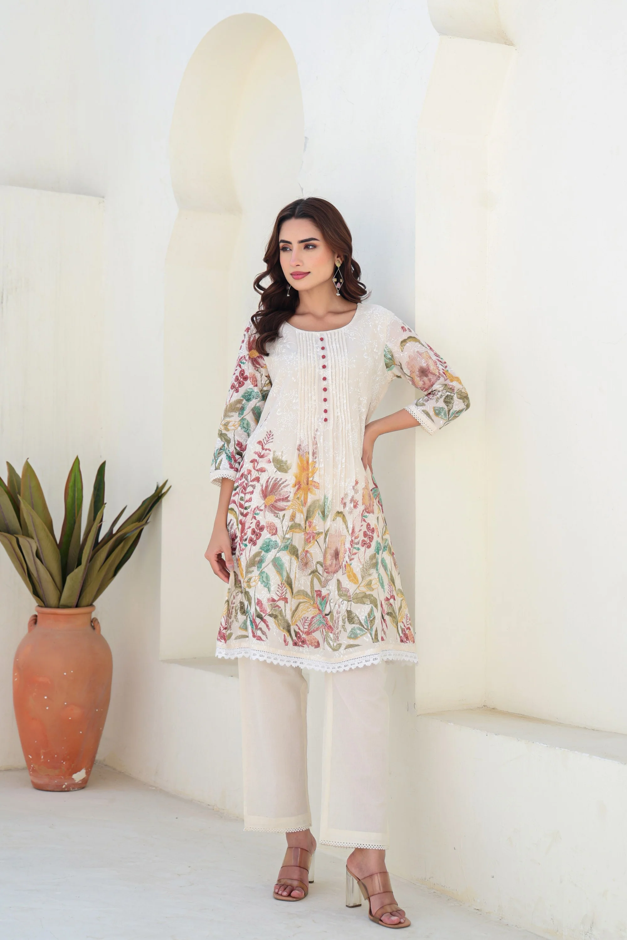Tiara alabaster cotton co-ord set - Image 12