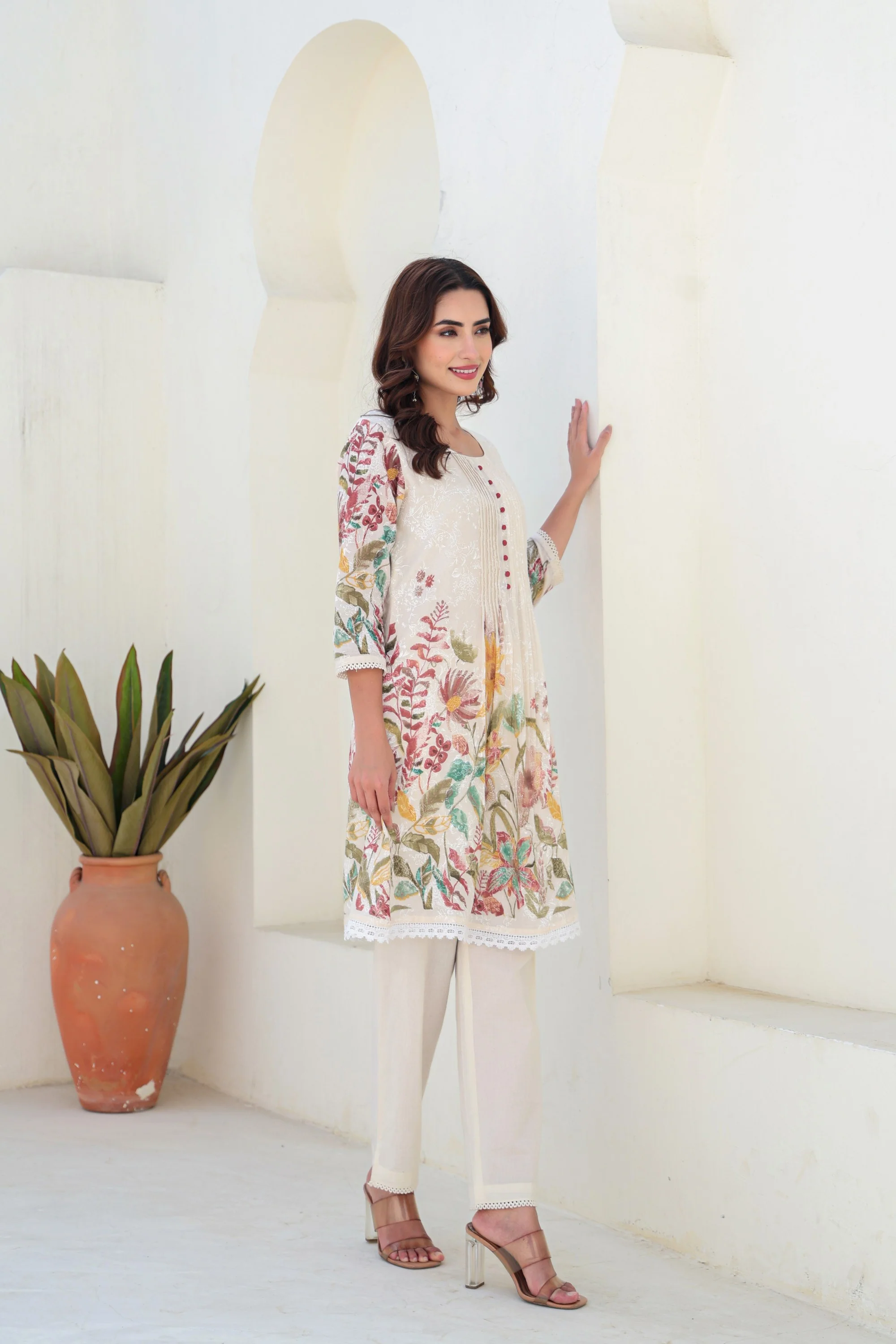 Tiara alabaster cotton co-ord set - Image 14