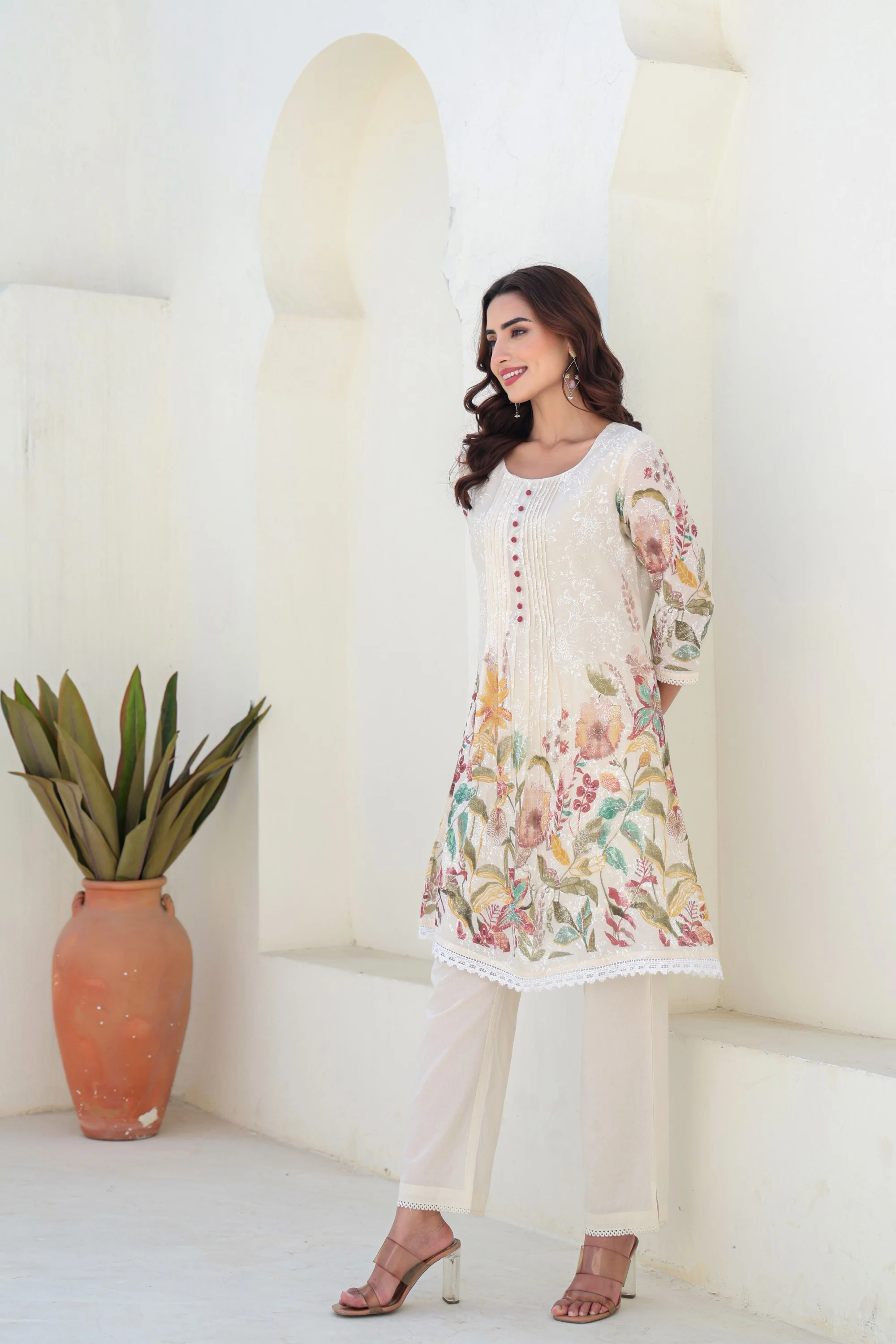 Tiara alabaster cotton co-ord set - Image 15