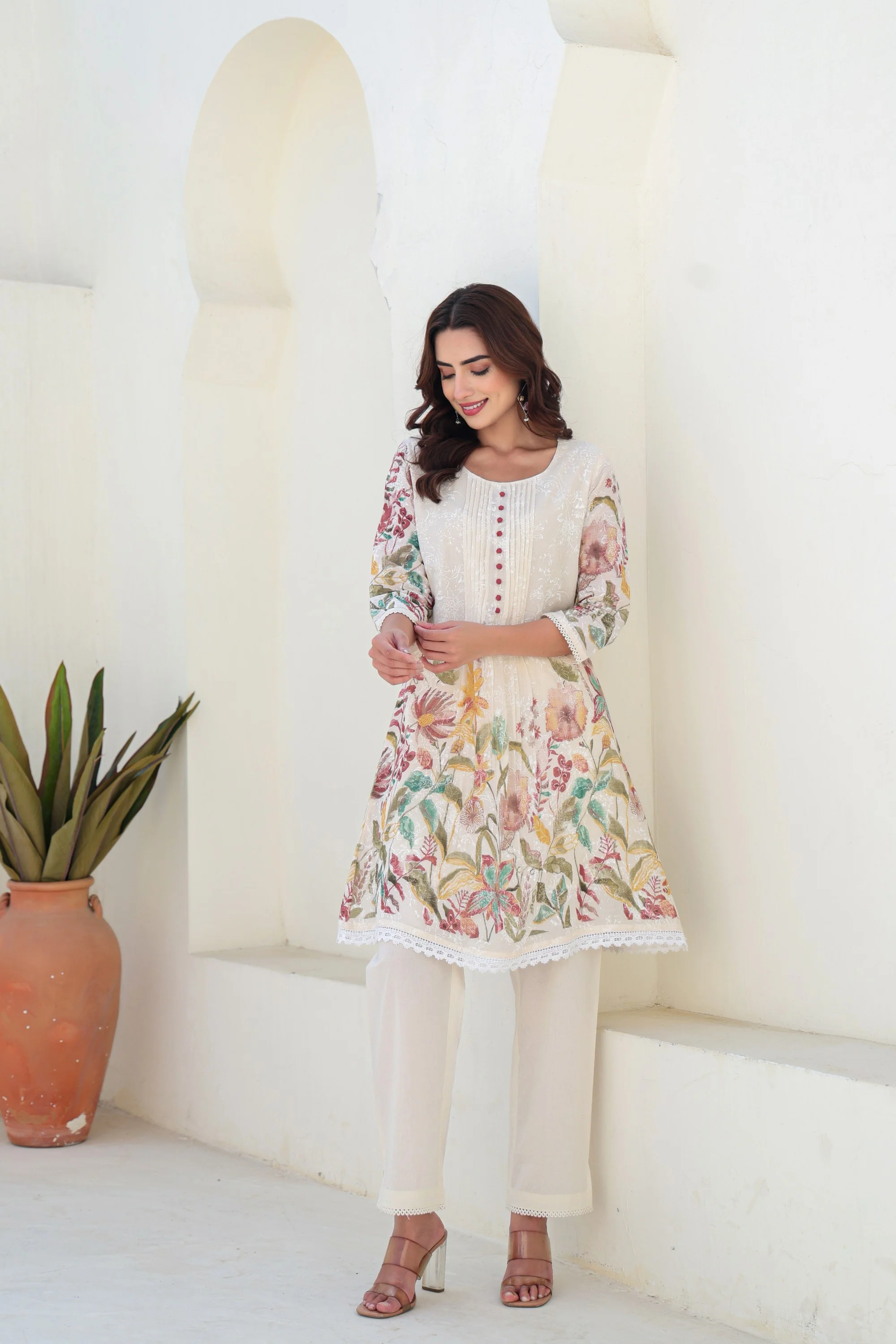 Tiara alabaster cotton co-ord set - Image 16