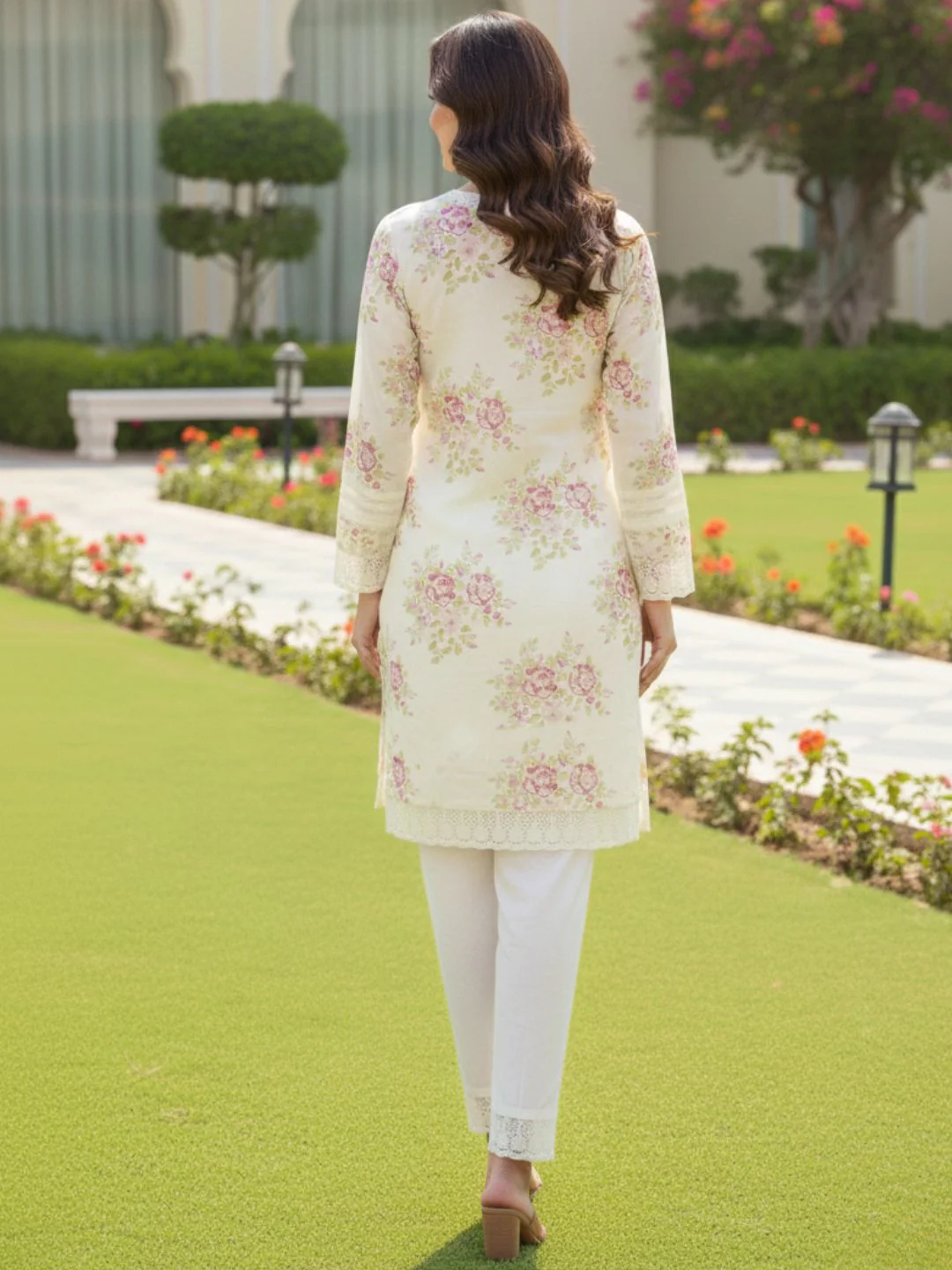 Tiara vanilla cotton co-ord set - Image 3
