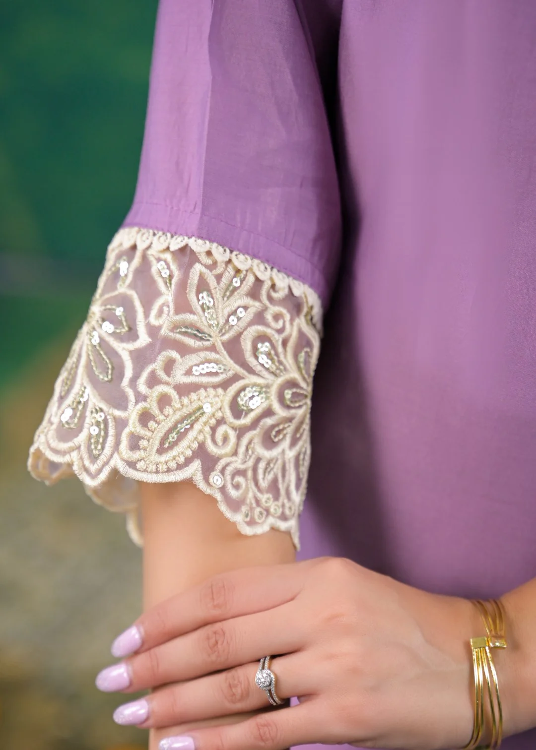 Morni Lavender Embroidered Suit Set - Image 8
