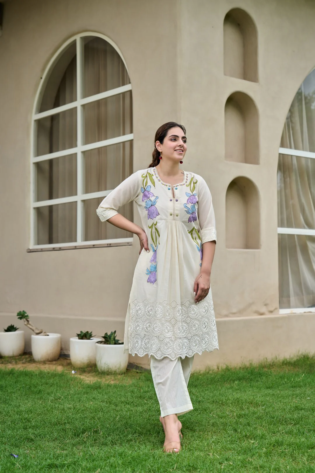 Akira Daisy Embroidery Cotton Kurta Pant Set - Image 4