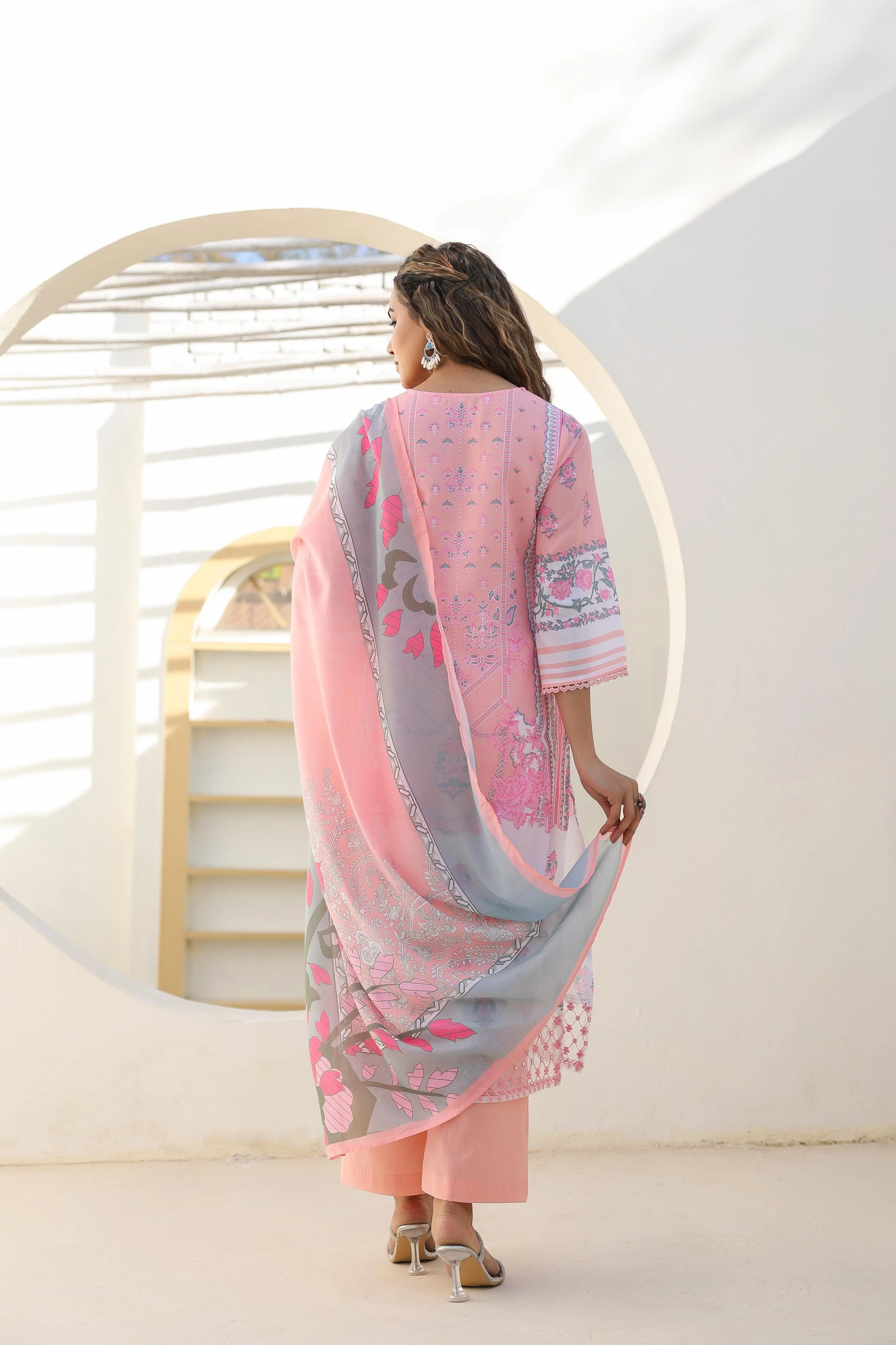 Lakshita salmon Printed Cotton Suit Set - Image 3