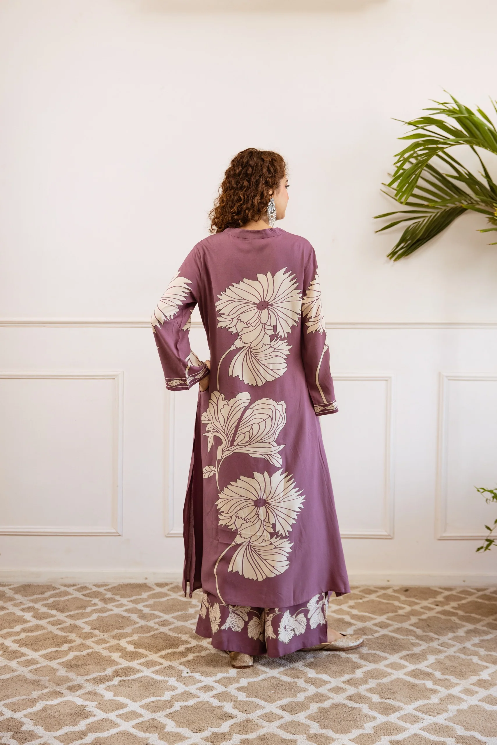 Bakul Twitch Printed Kurta Pant Set - Image 3