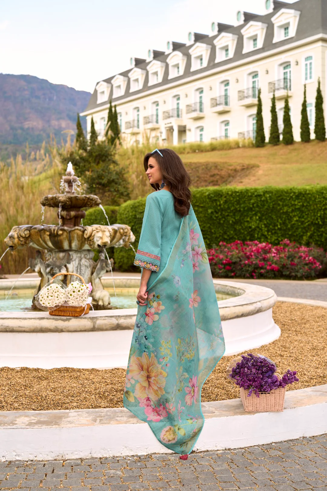 Akya Hibis Embroidery Suit Set - Image 3