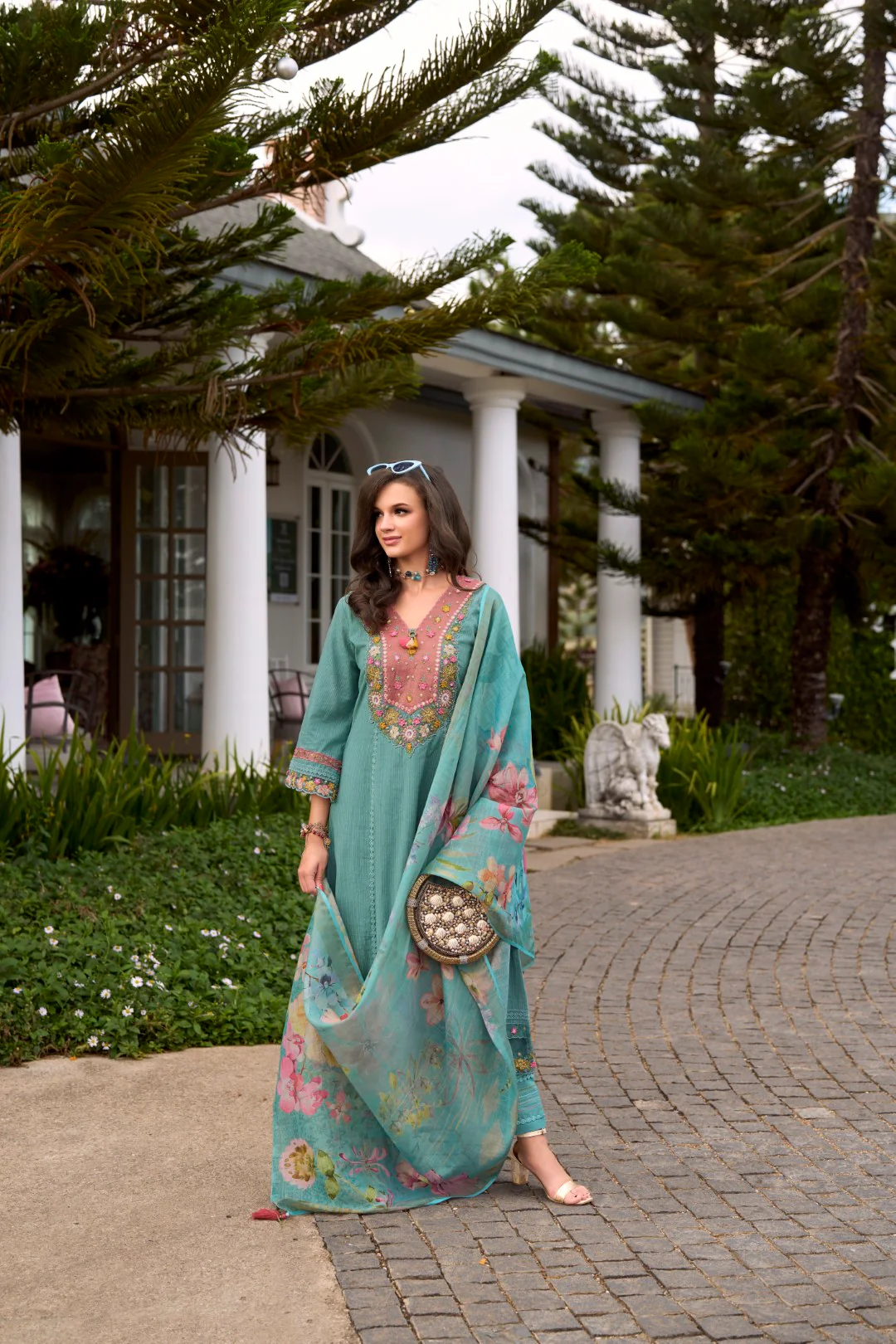 Akya Hibis Embroidery Suit Set - Image 5