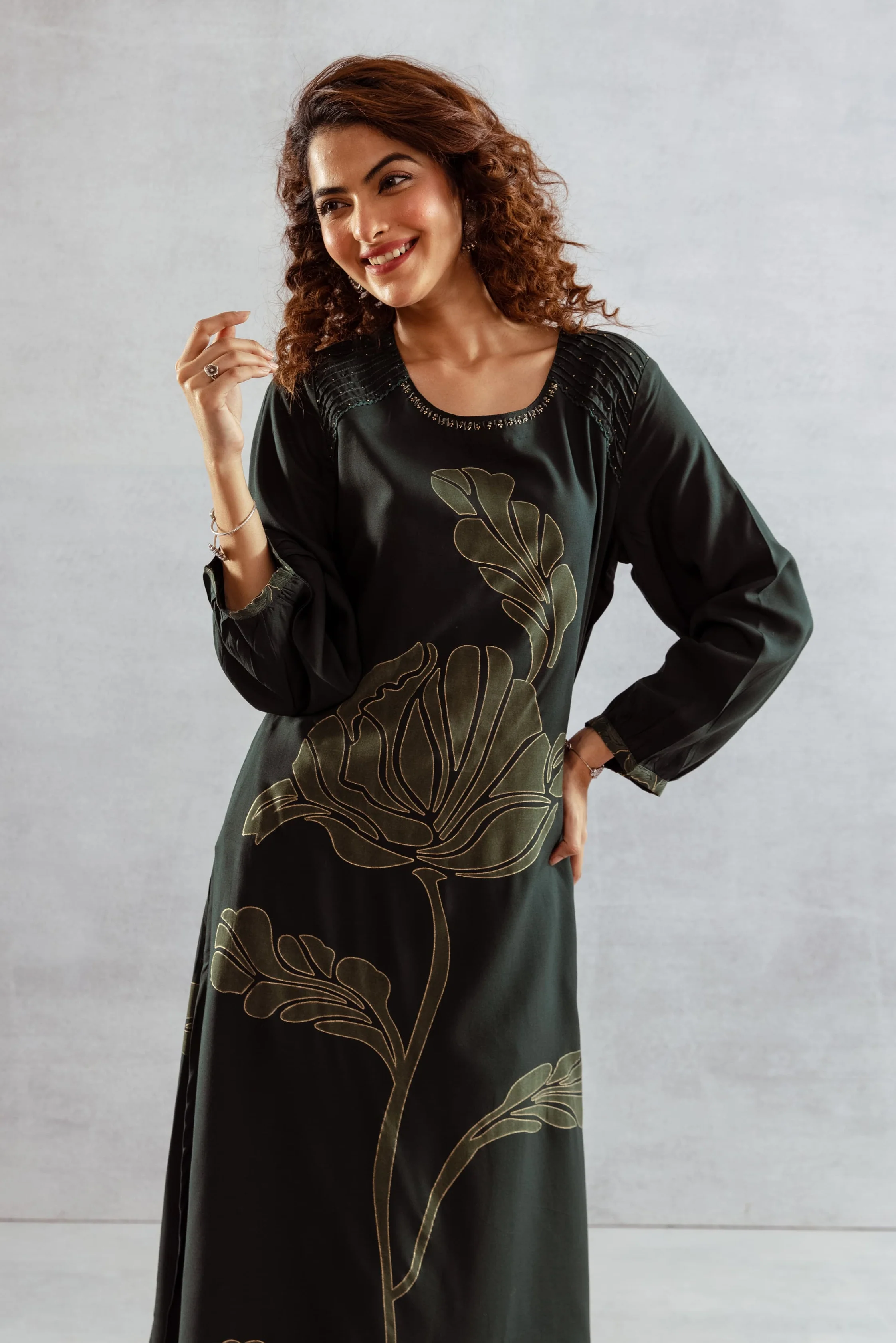 Bakul Moss Printed Kurta Pant Set - Image 3