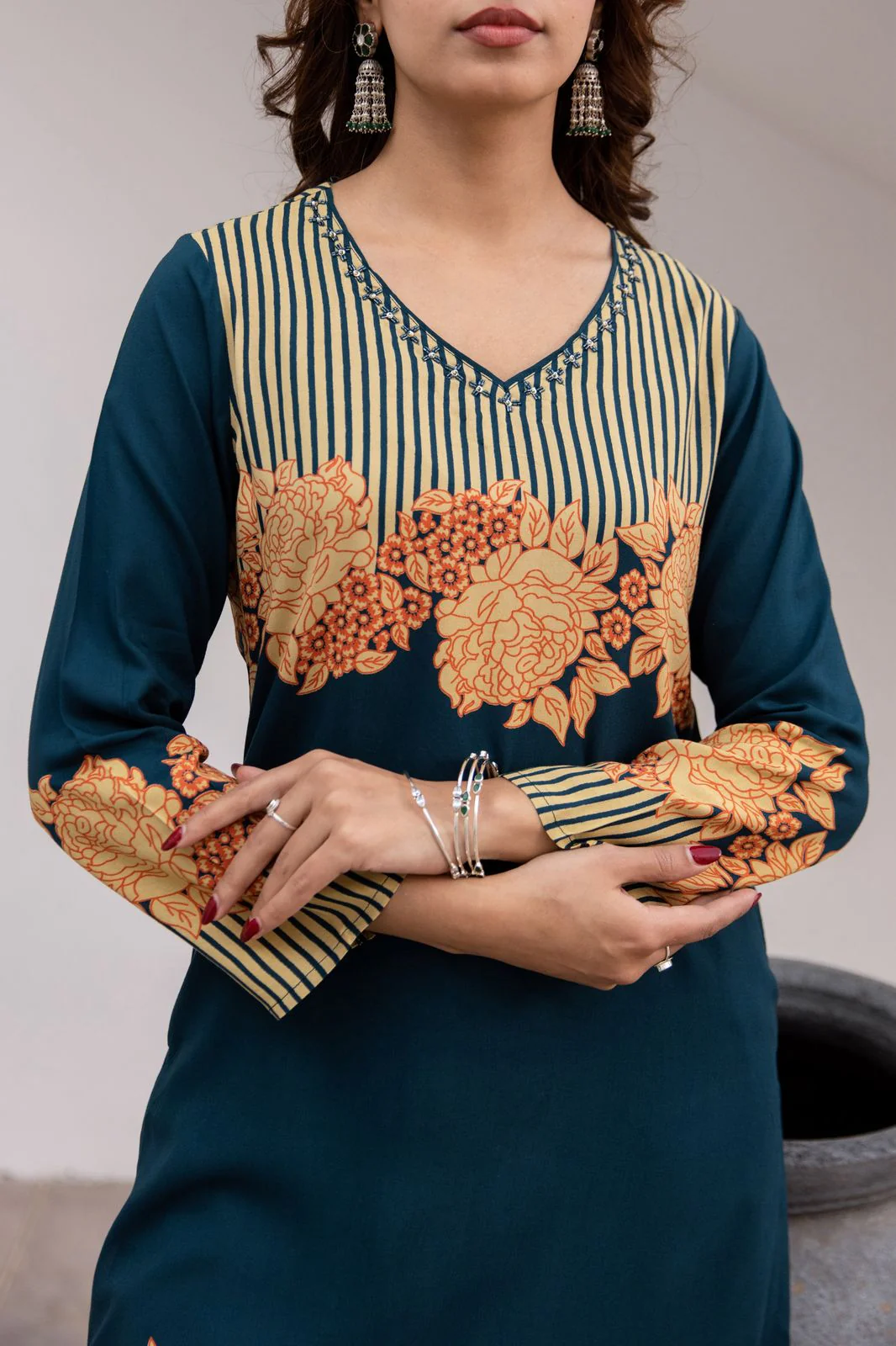 Bakul Azure Printed Kurta Pant Set - Image 4