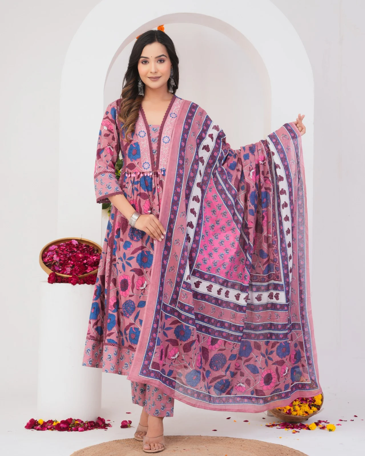 Tanvi Peaches Cotton Printed Suit Set - Image 9