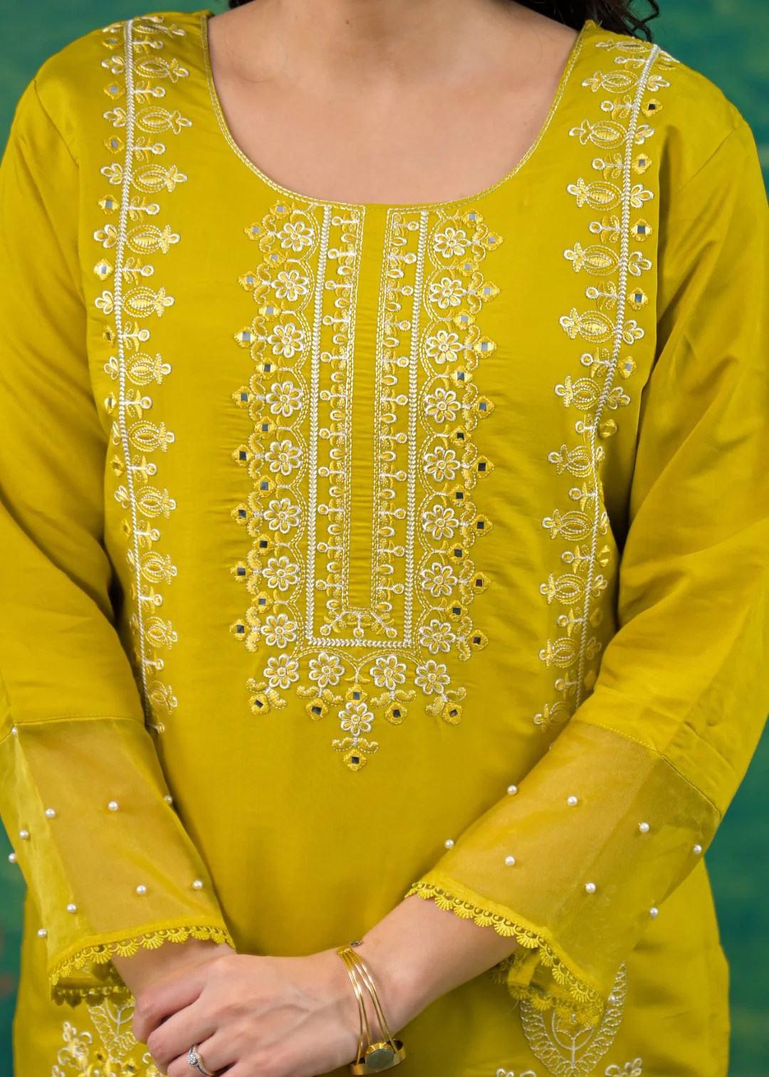 Mahi Wattle Embroidered Suit Set - Image 7