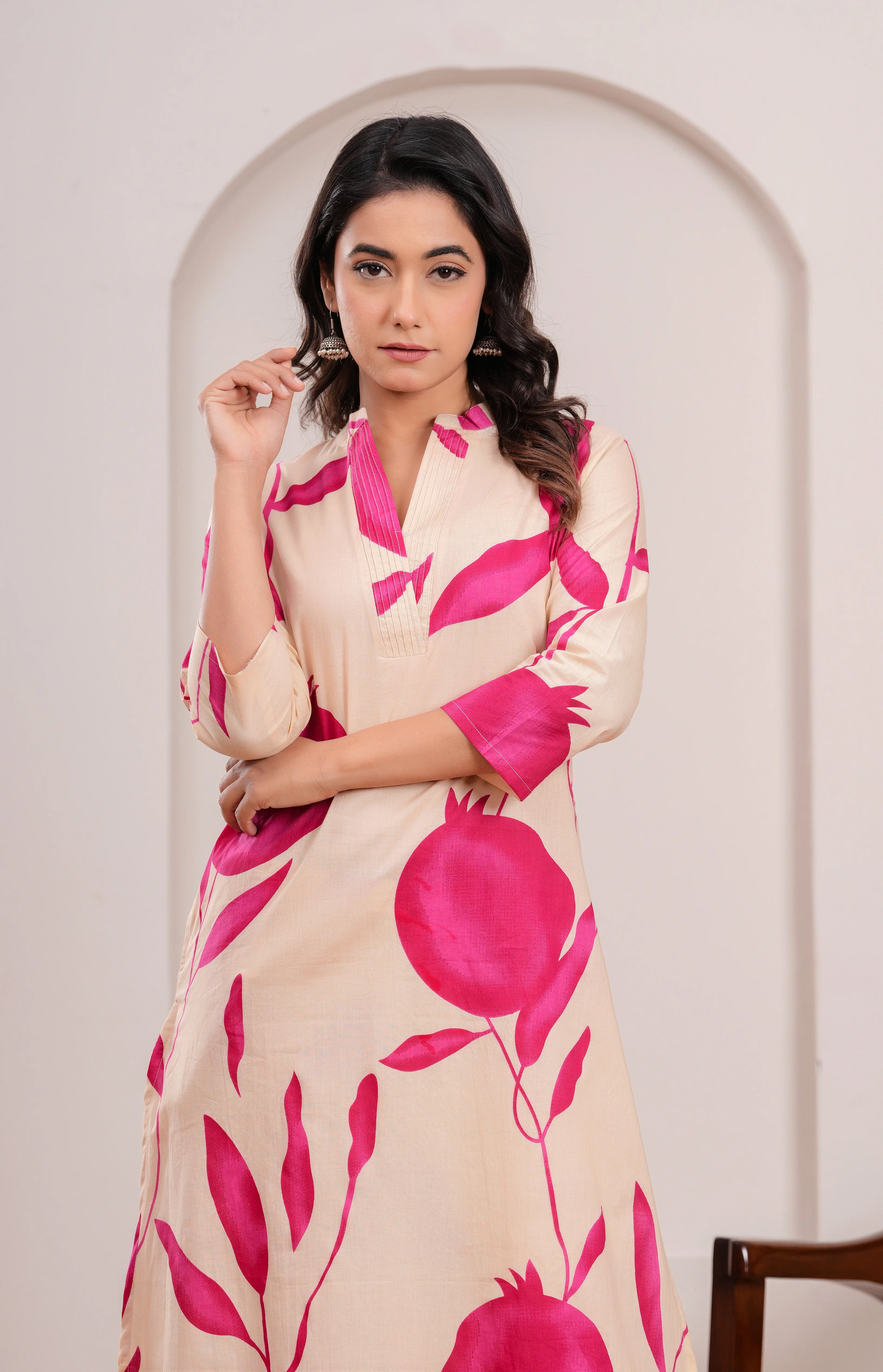 Maurya Bubblegum Printed Kurta Pant set - Image 2