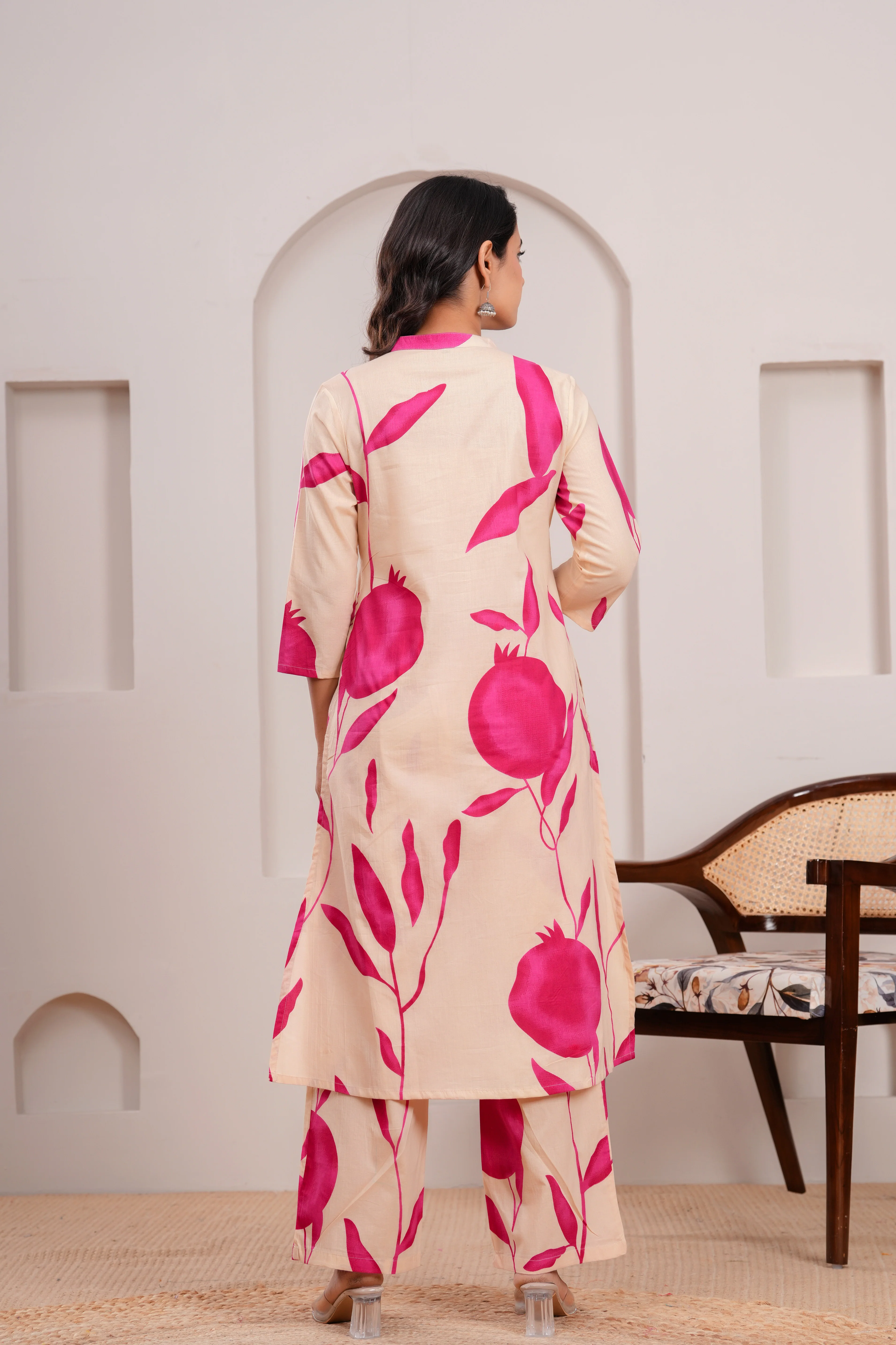 Maurya Bubblegum Printed Kurta Pant set - Image 3