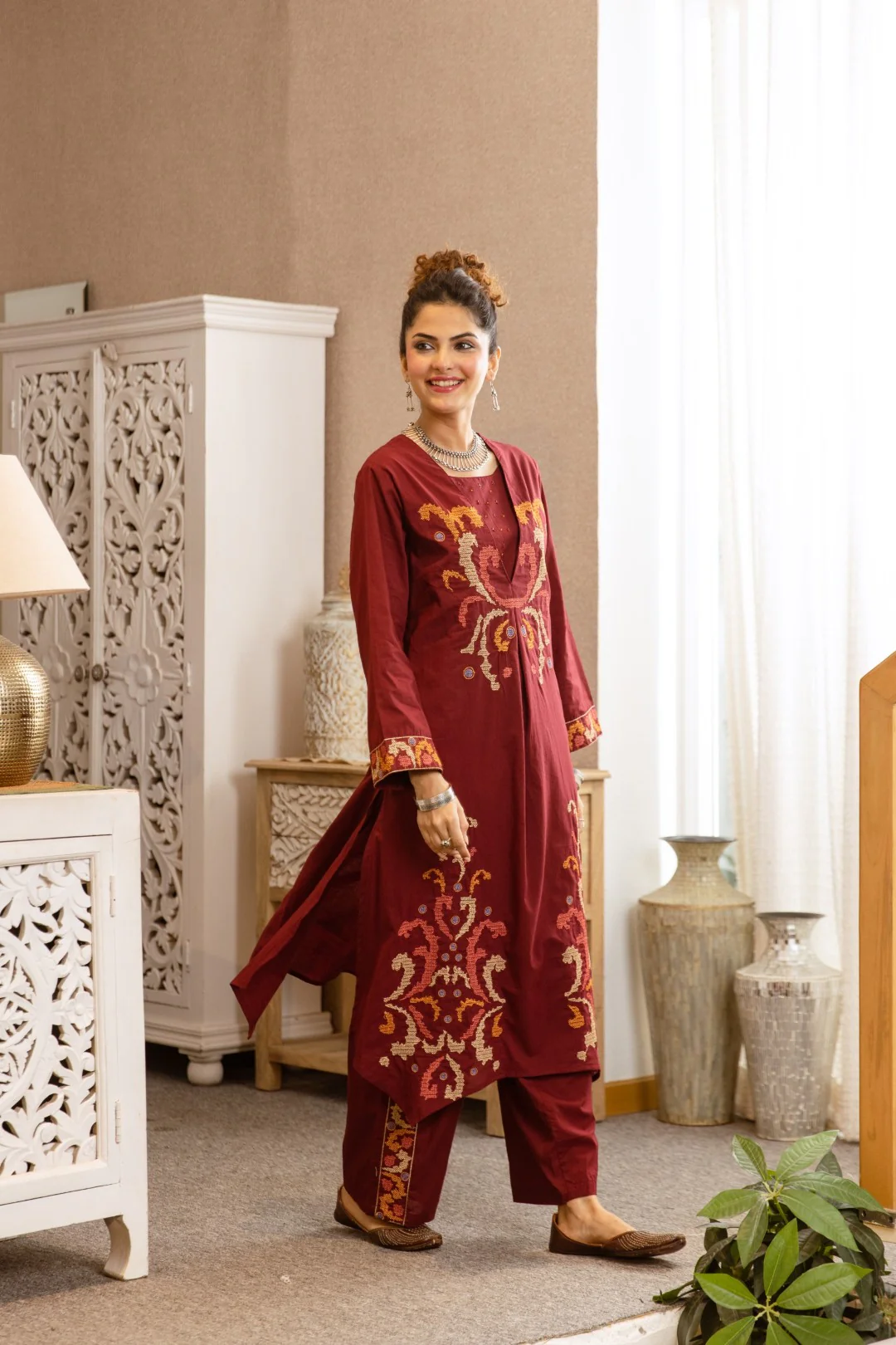 Karen merlot cotton kurta pant set - Image 4