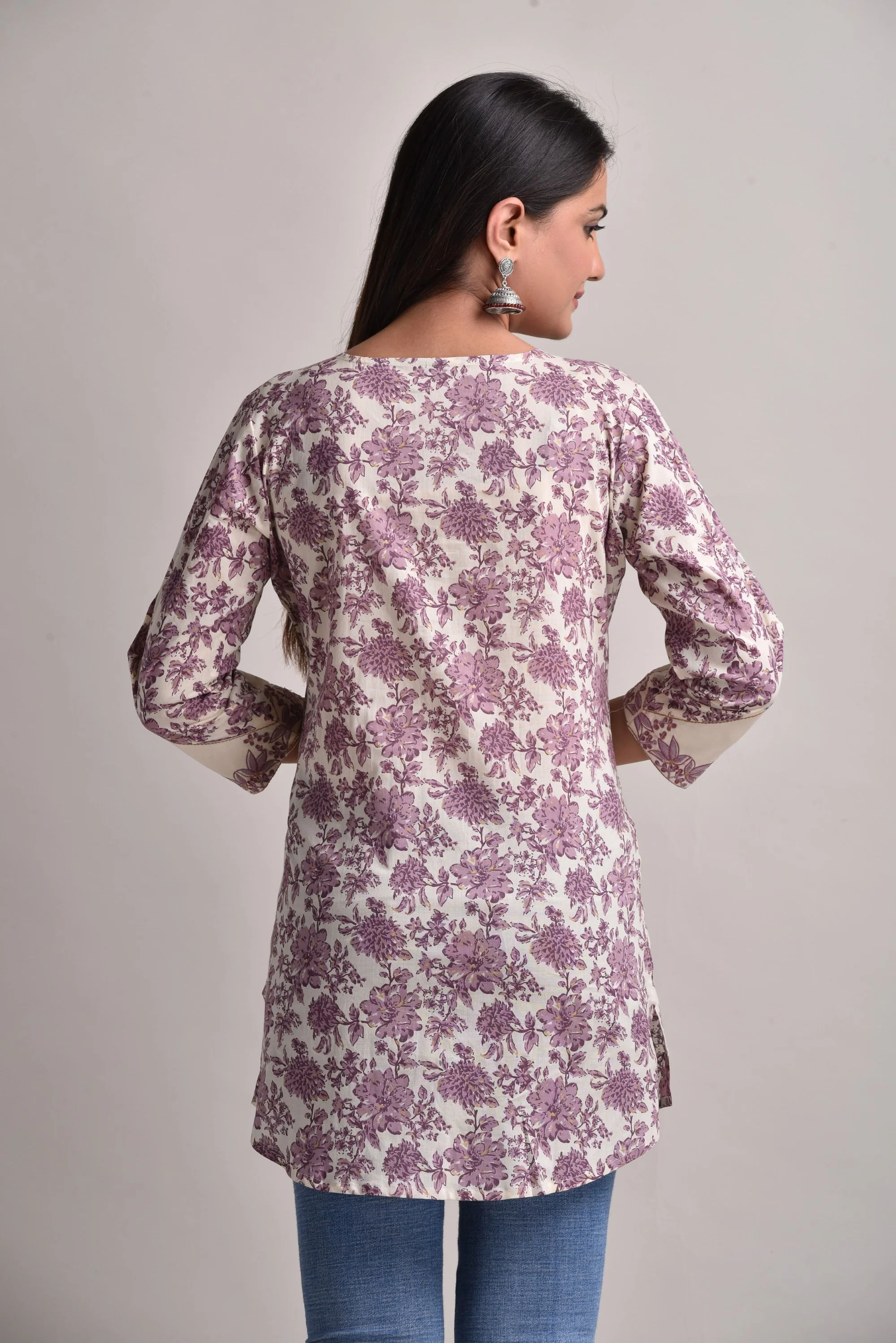 Hiya Swan Embroidered Cotton Top - Image 3