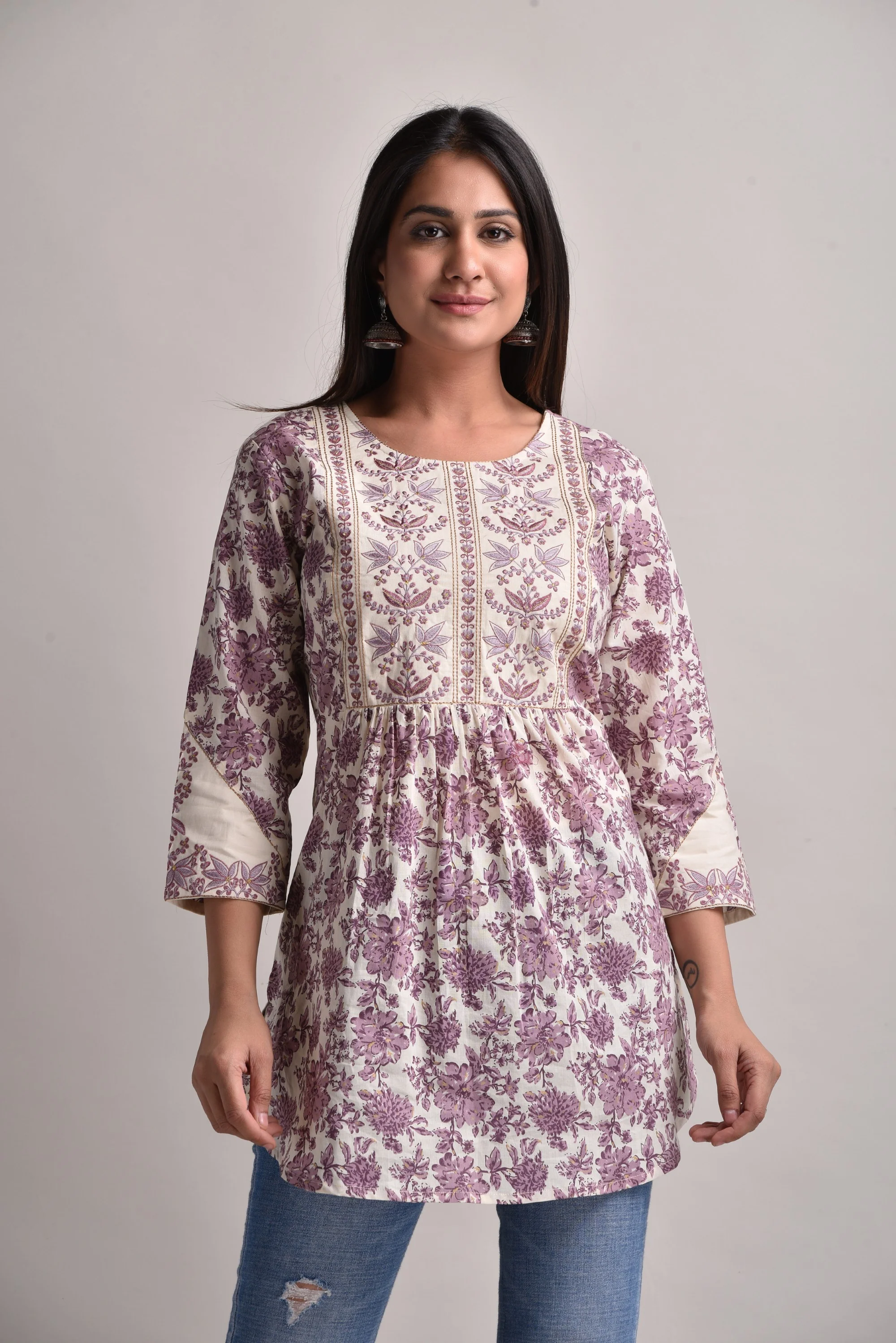 Hiya Swan Embroidered Cotton Top - Image 6