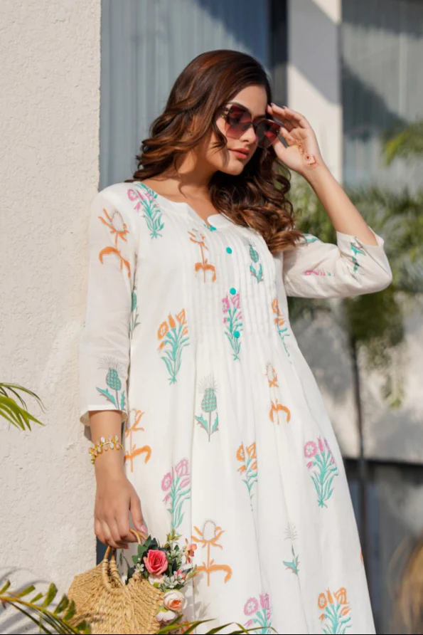 Tiara Dove Printed Cotton Kurta Pant Set - Image 3