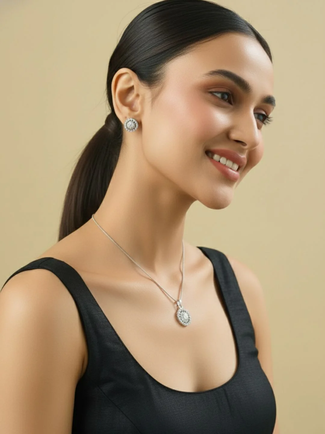 ANTAARA SUN DIAMOND EARINGS AND PENDANT SET - Image 11