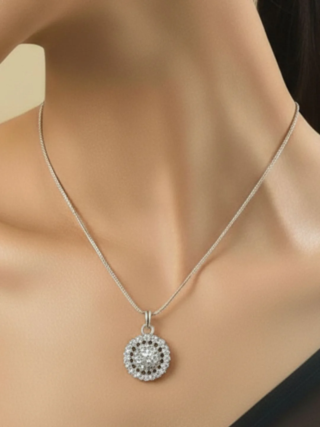ANTAARA SUN DIAMOND EARINGS AND PENDANT SET - Image 3