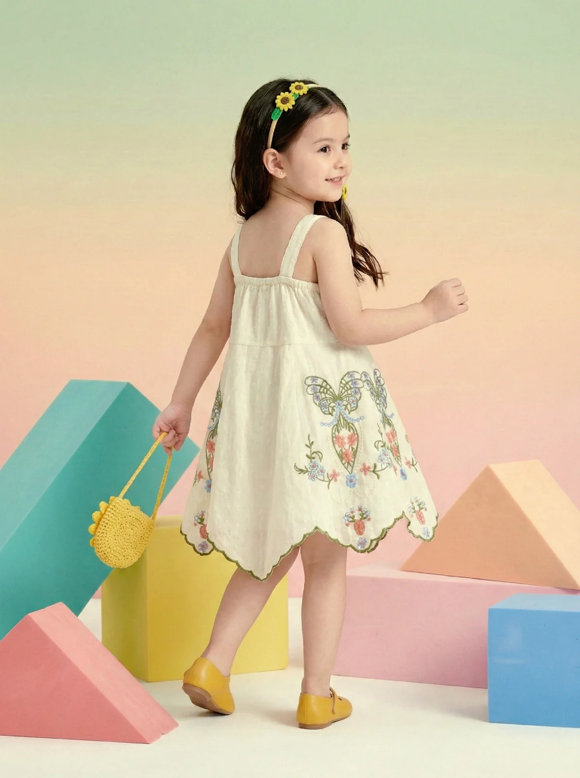 Joy butterfly embroidery cotton dress - Image 7