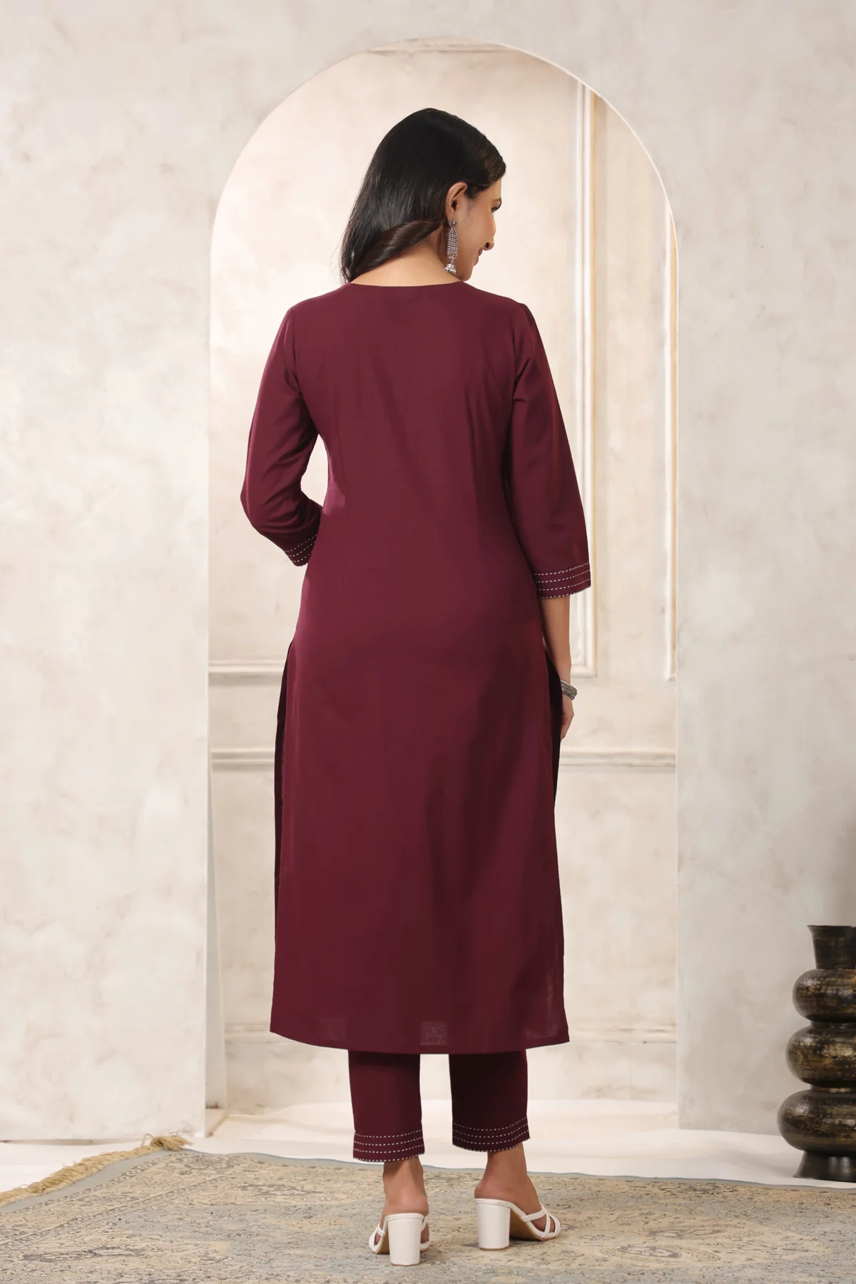 Hiya Merlot Embroidery Kurta Pant Set - Image 3