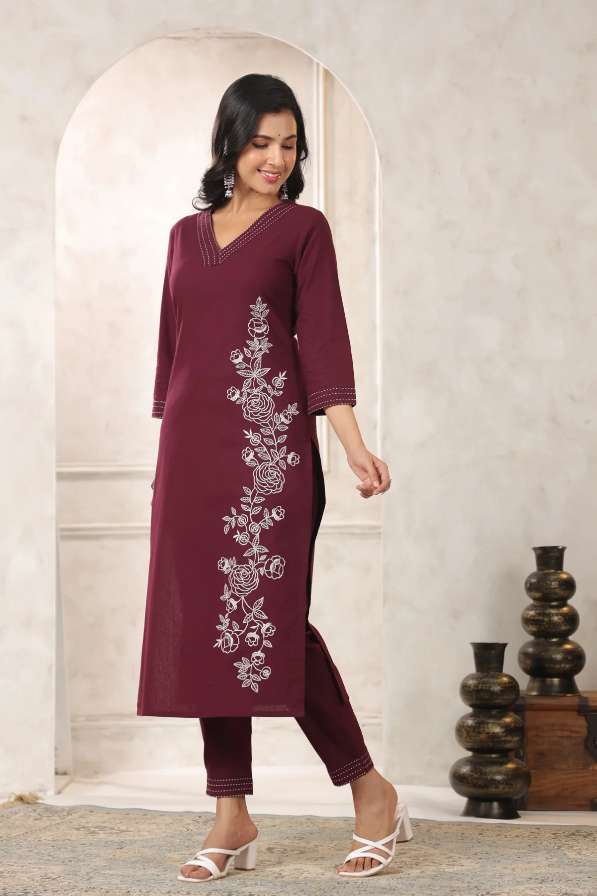 Hiya Merlot Embroidery Kurta Pant Set - Image 5