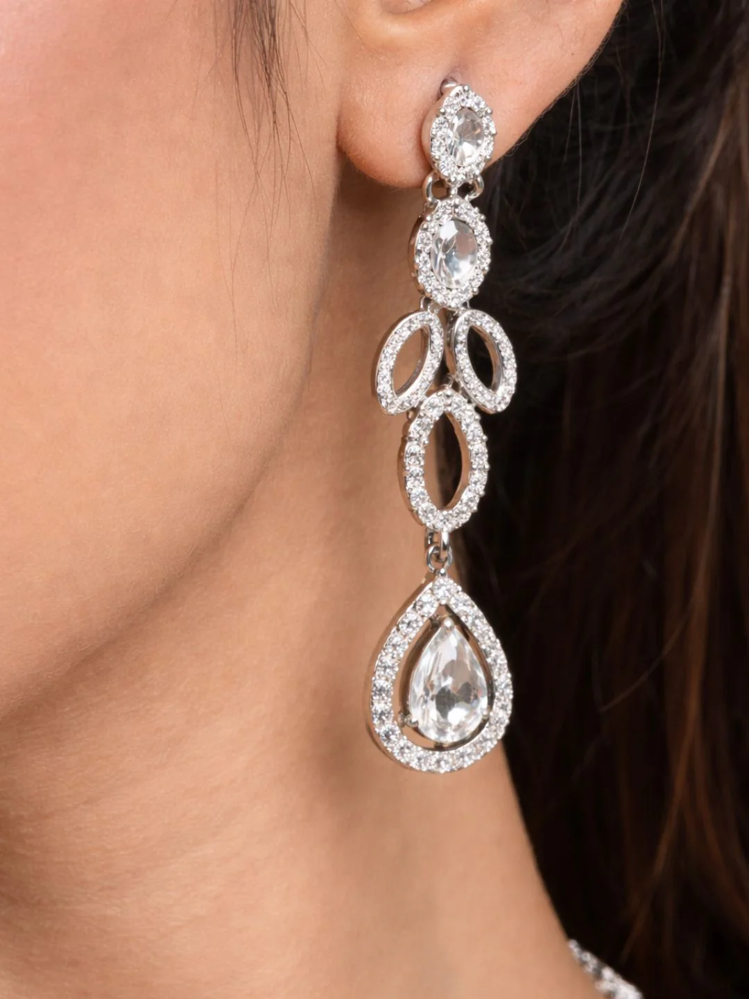 Alankrita Diamond Necklace with Earings - Image 5