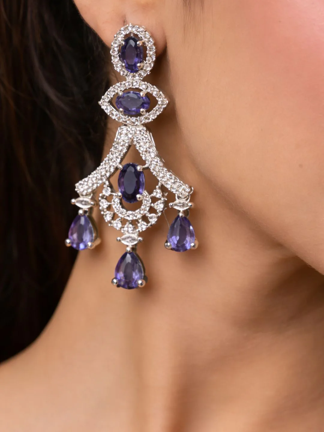 Alankrita Diamond Earings - Image 3