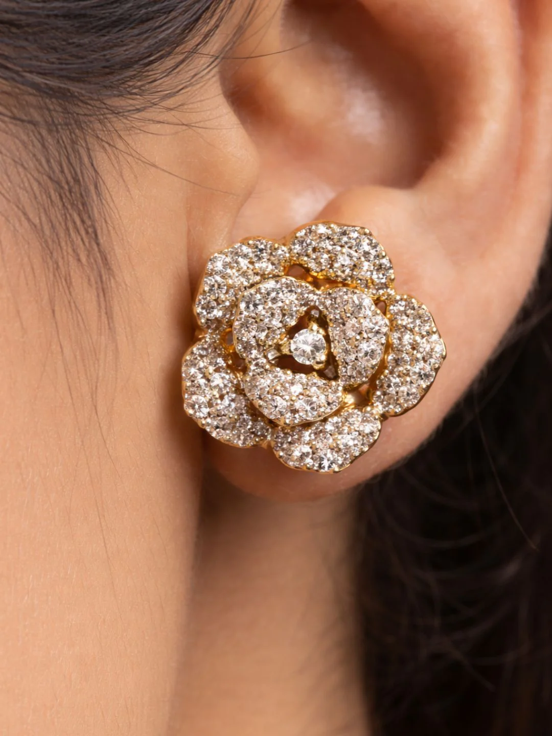 Alankrita Diamond Earings - Image 4