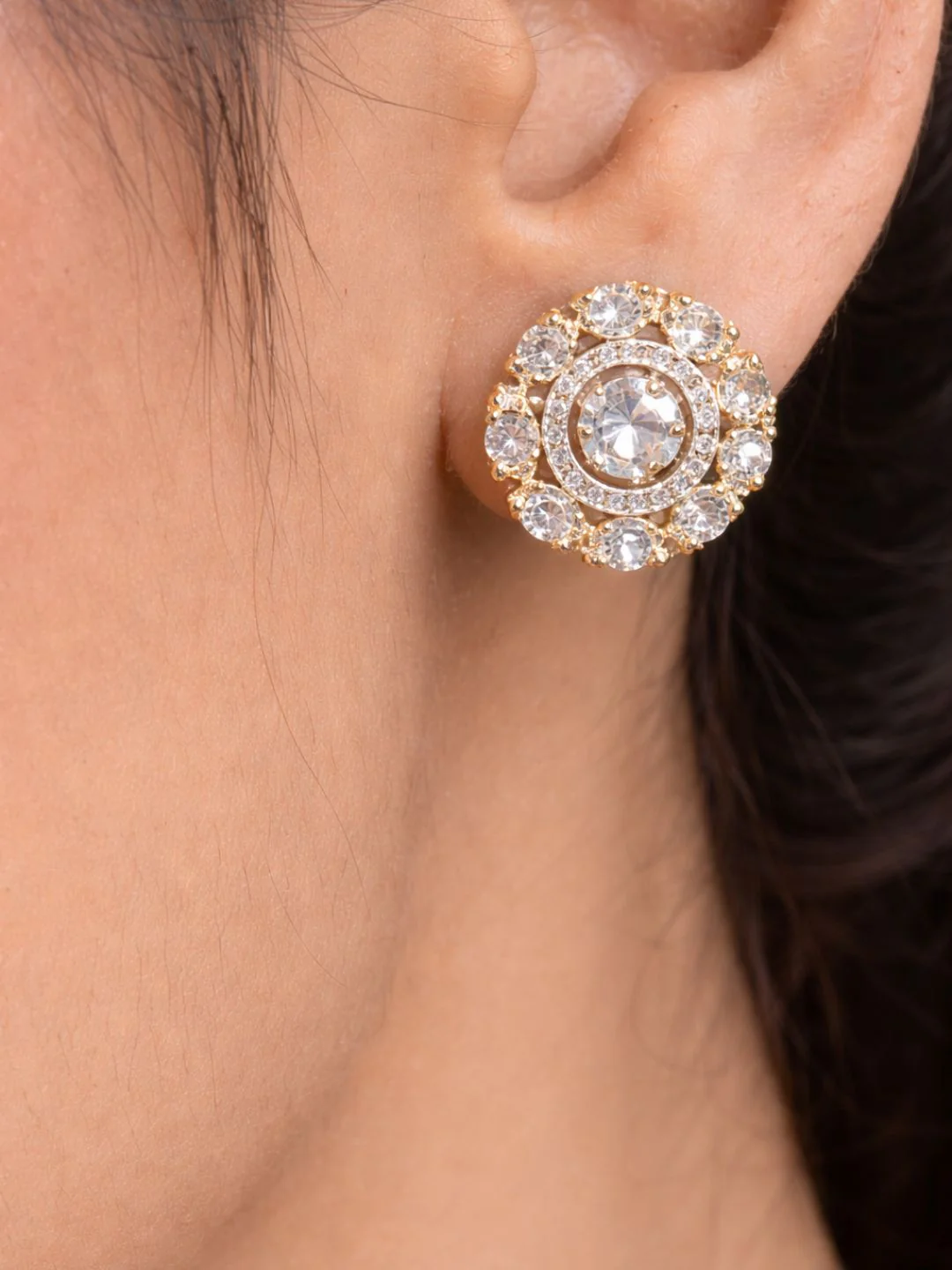 Alankrita Diamond earing & pendant stud - Image 4