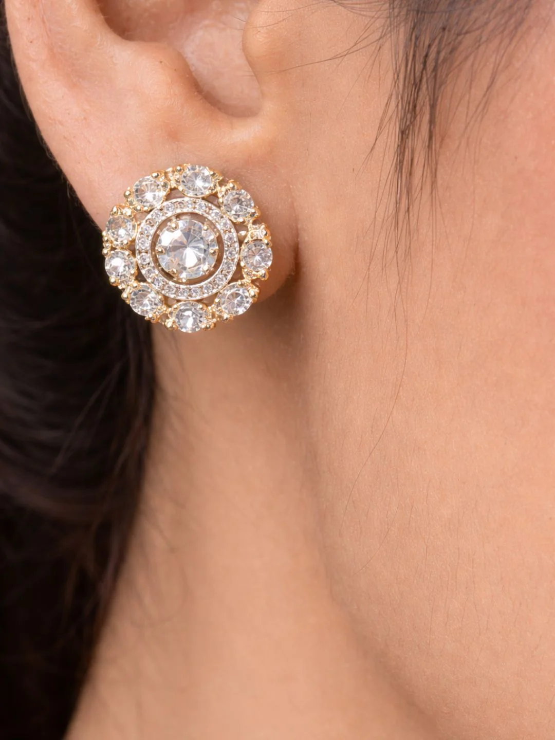 Alankrita Diamond earing & pendant stud - Image 5