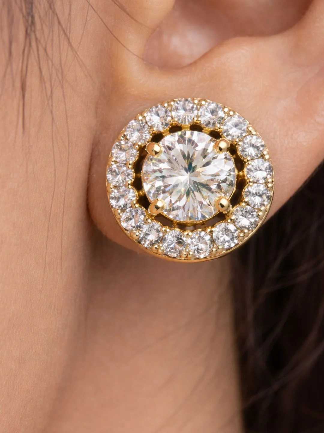 Alankrita Diamond earing & pendant stud - Image 5