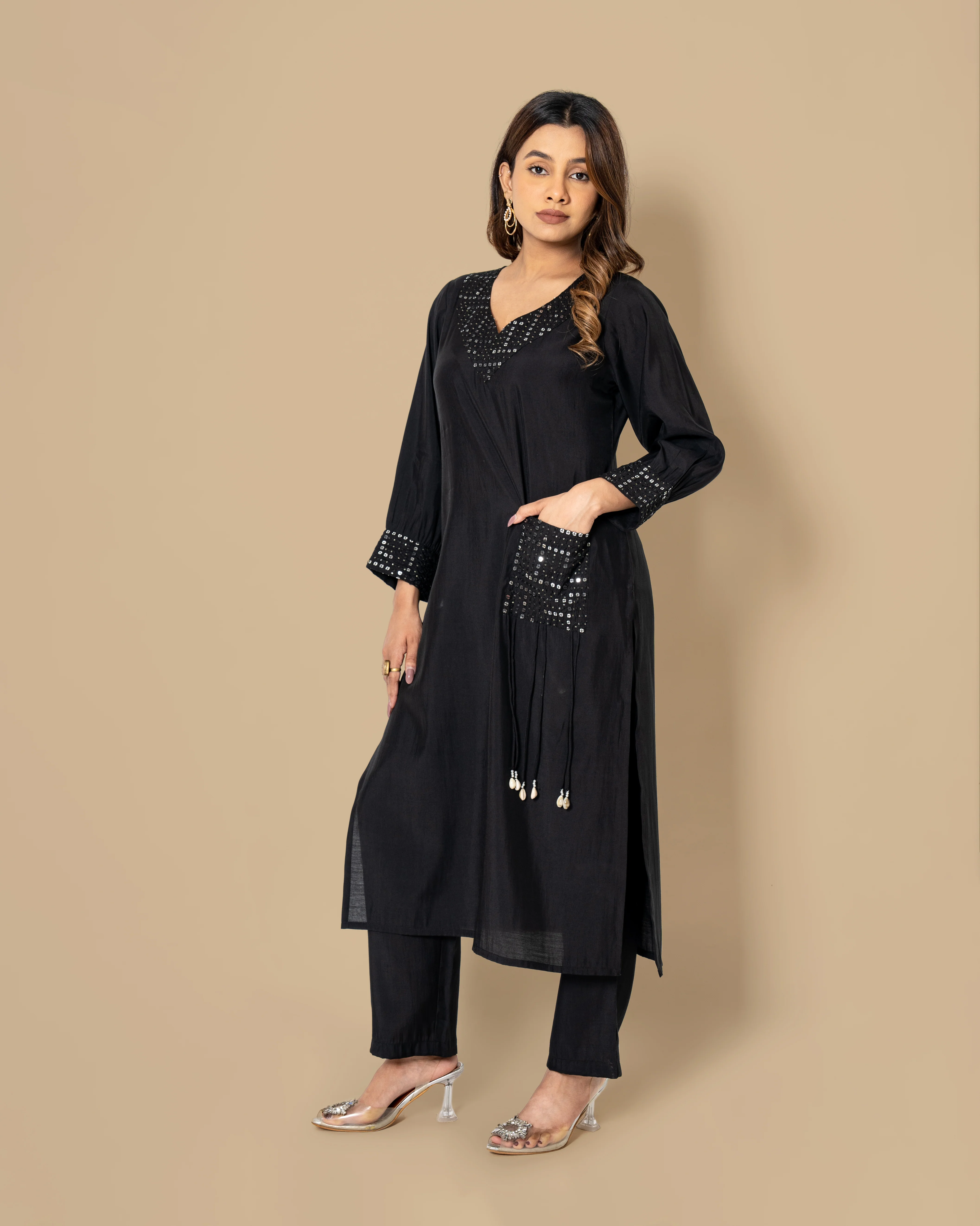 Naina Jade Work Kurta Pant Set - Image 5