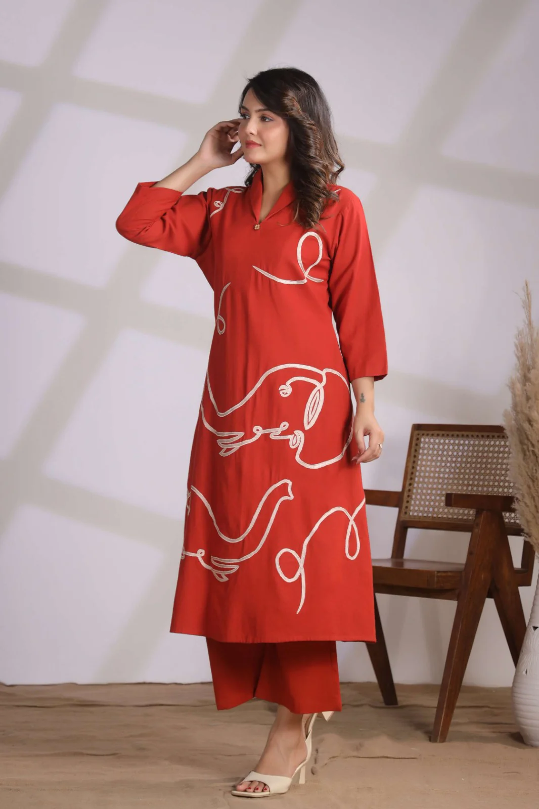 Chhavi Coral Embroidered Kurta Pant Set - Image 7
