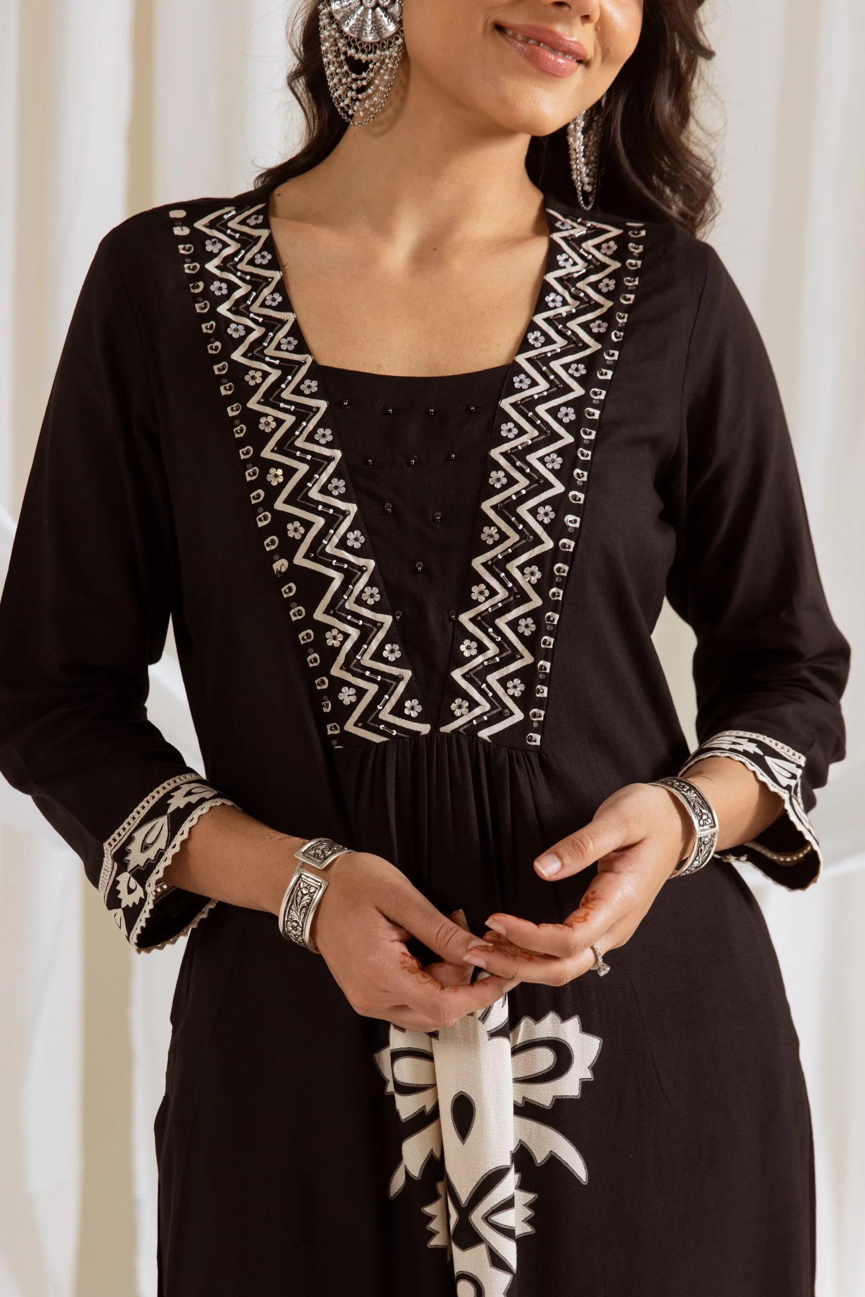 Rasna Onyx Kurta Pant Set - Image 2