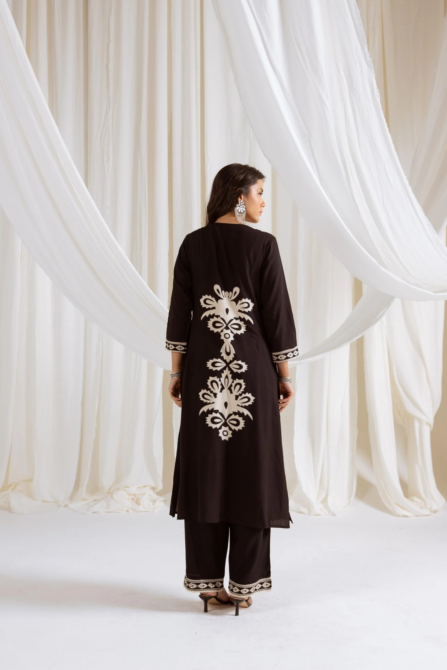 Rasna Onyx Kurta Pant Set - Image 3