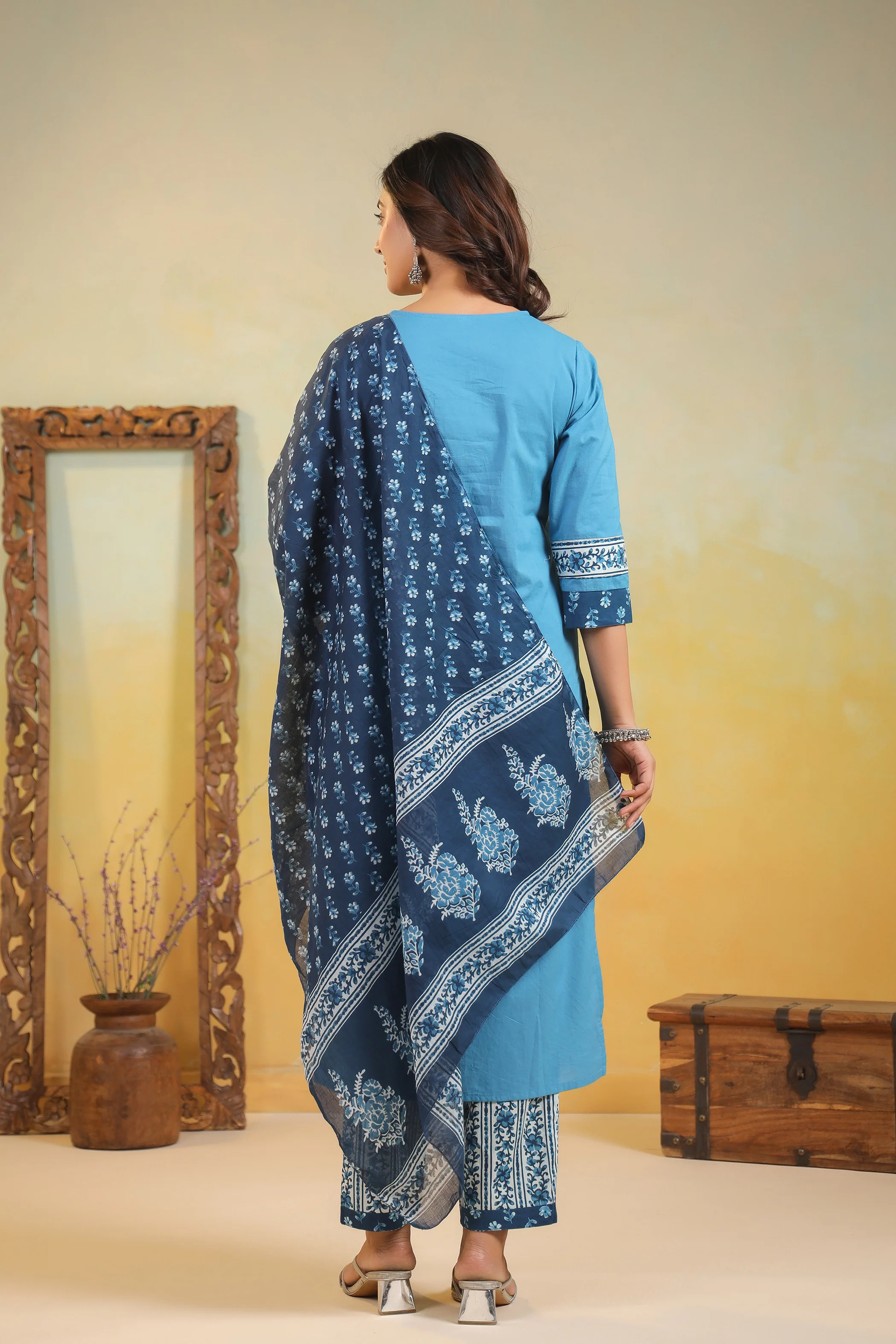 Kashwini Aqua Printed Cotton Suit Set - Image 3