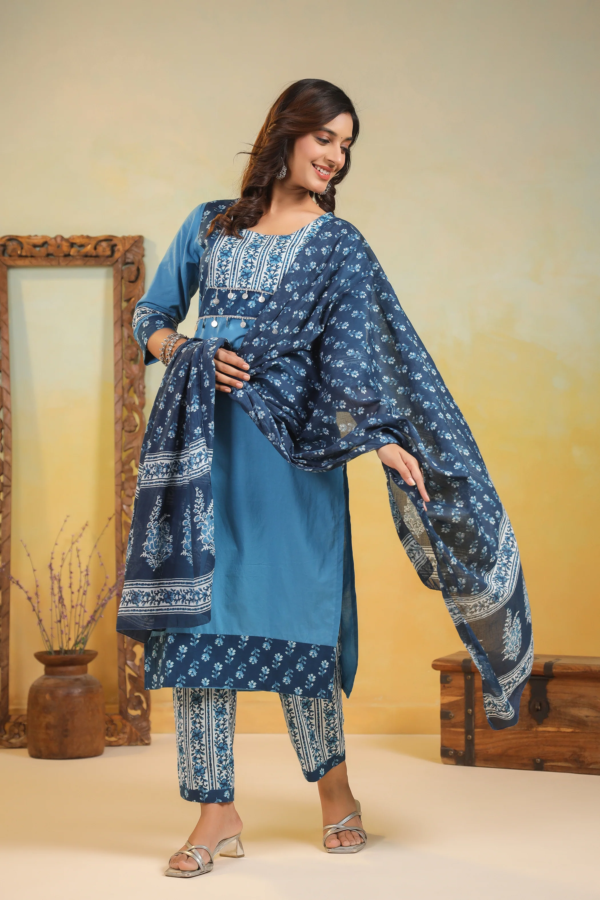 Kashwini Aqua Printed Cotton Suit Set - Image 6