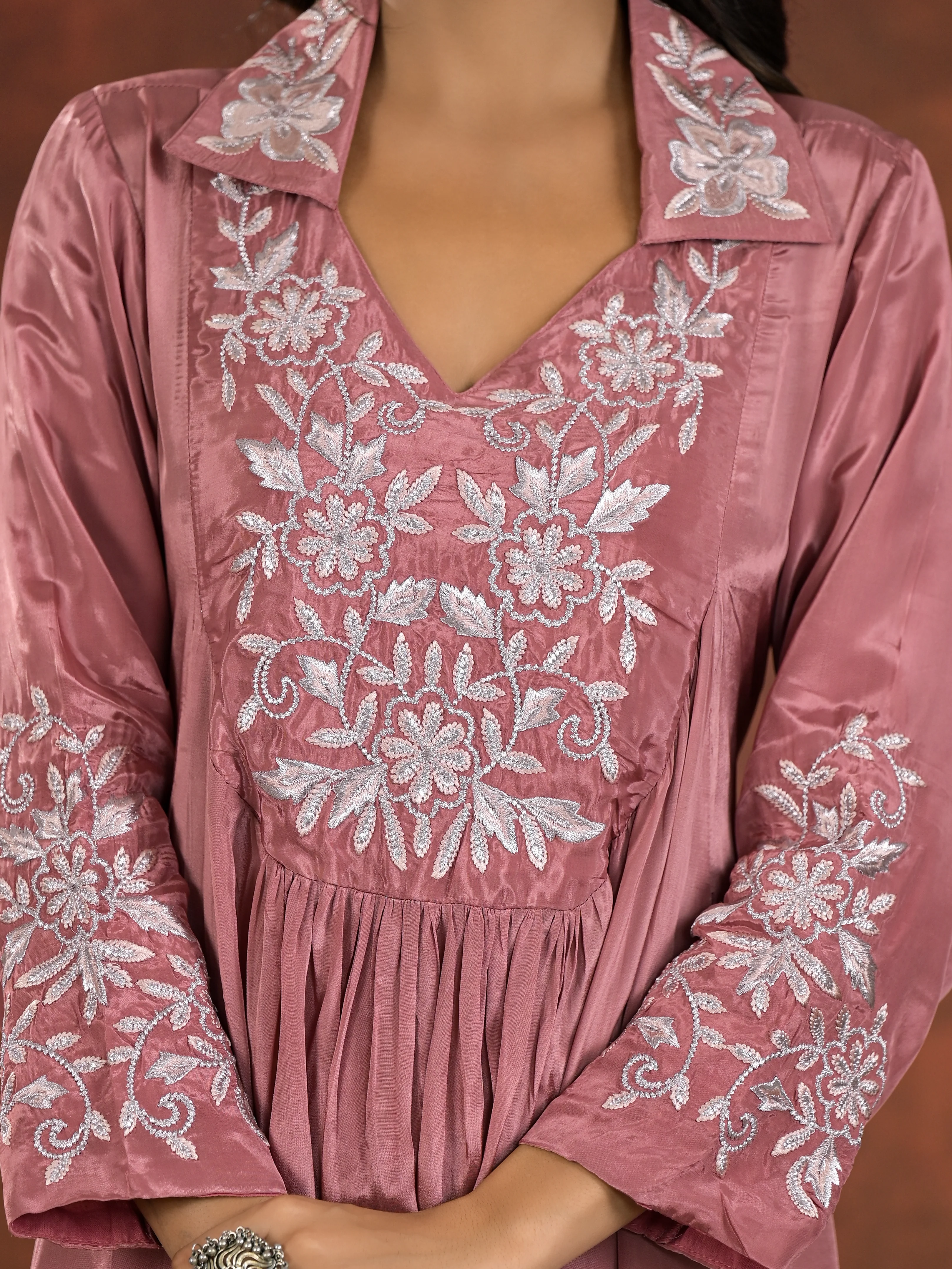 Chanda Rose Embroidery Premium Kurta Pant Set - Image 2