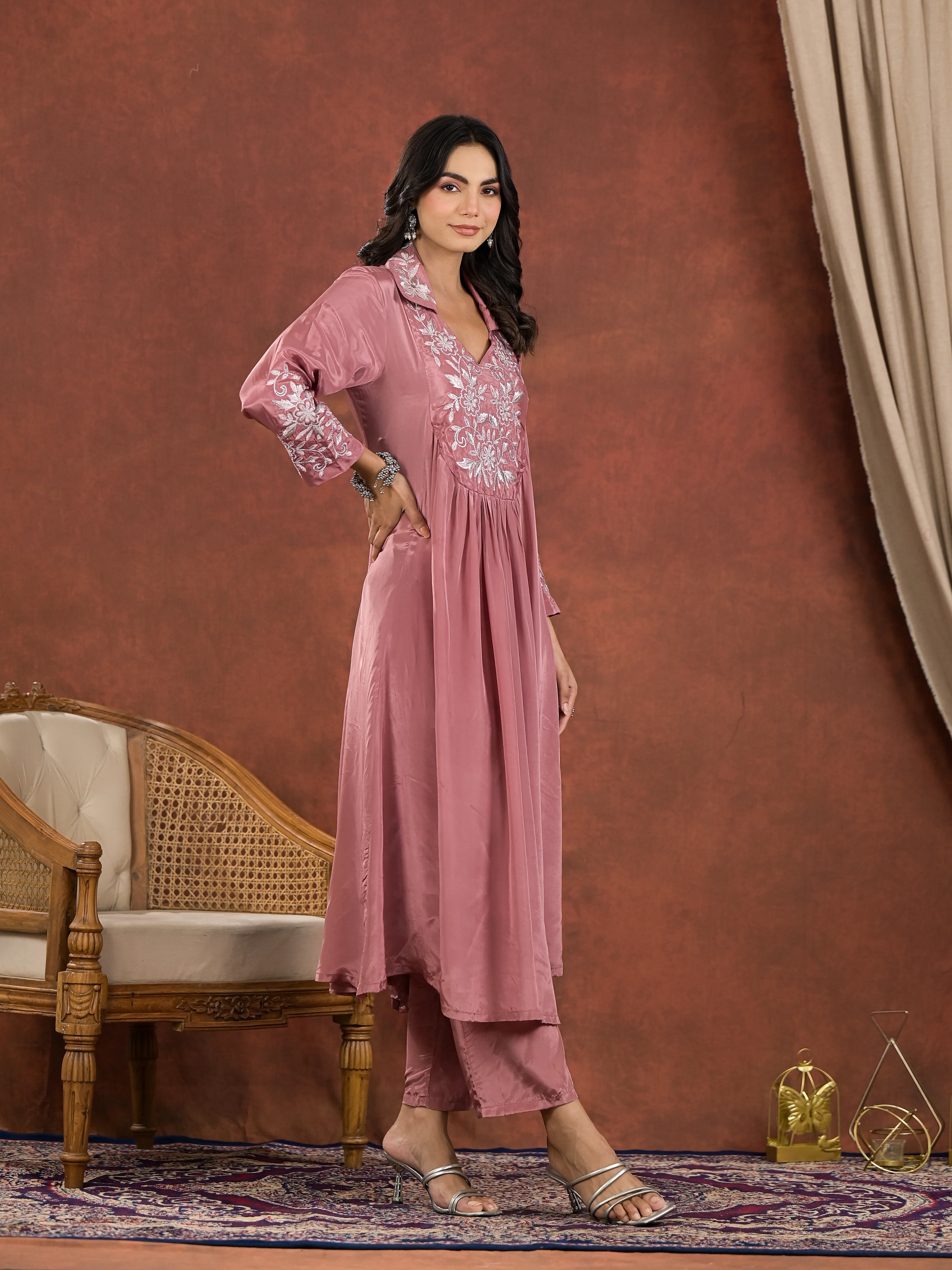 Chanda Rose Embroidery Premium Kurta Pant Set - Image 4