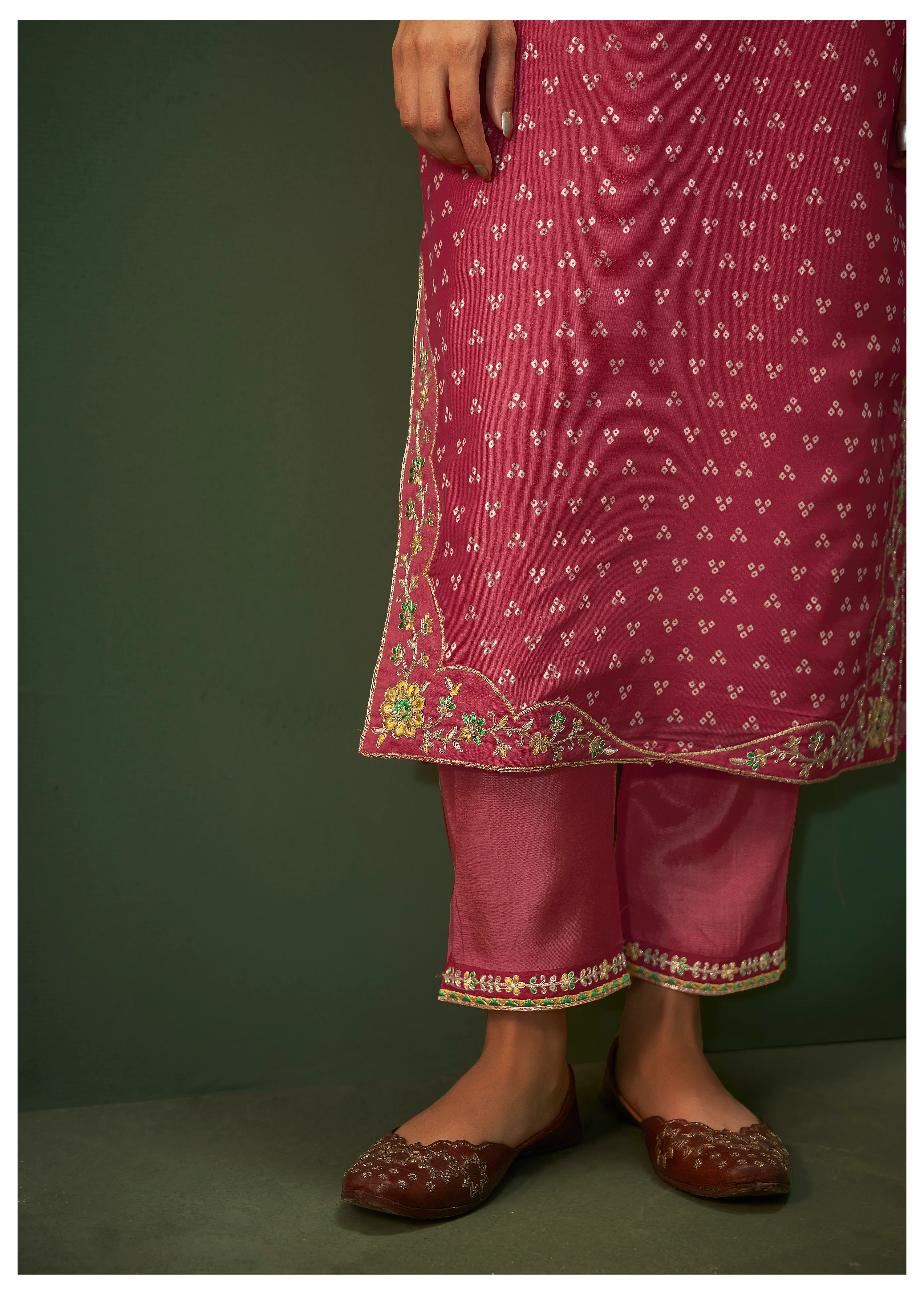 Amiya Barn Full Work Suit Set - Image 6