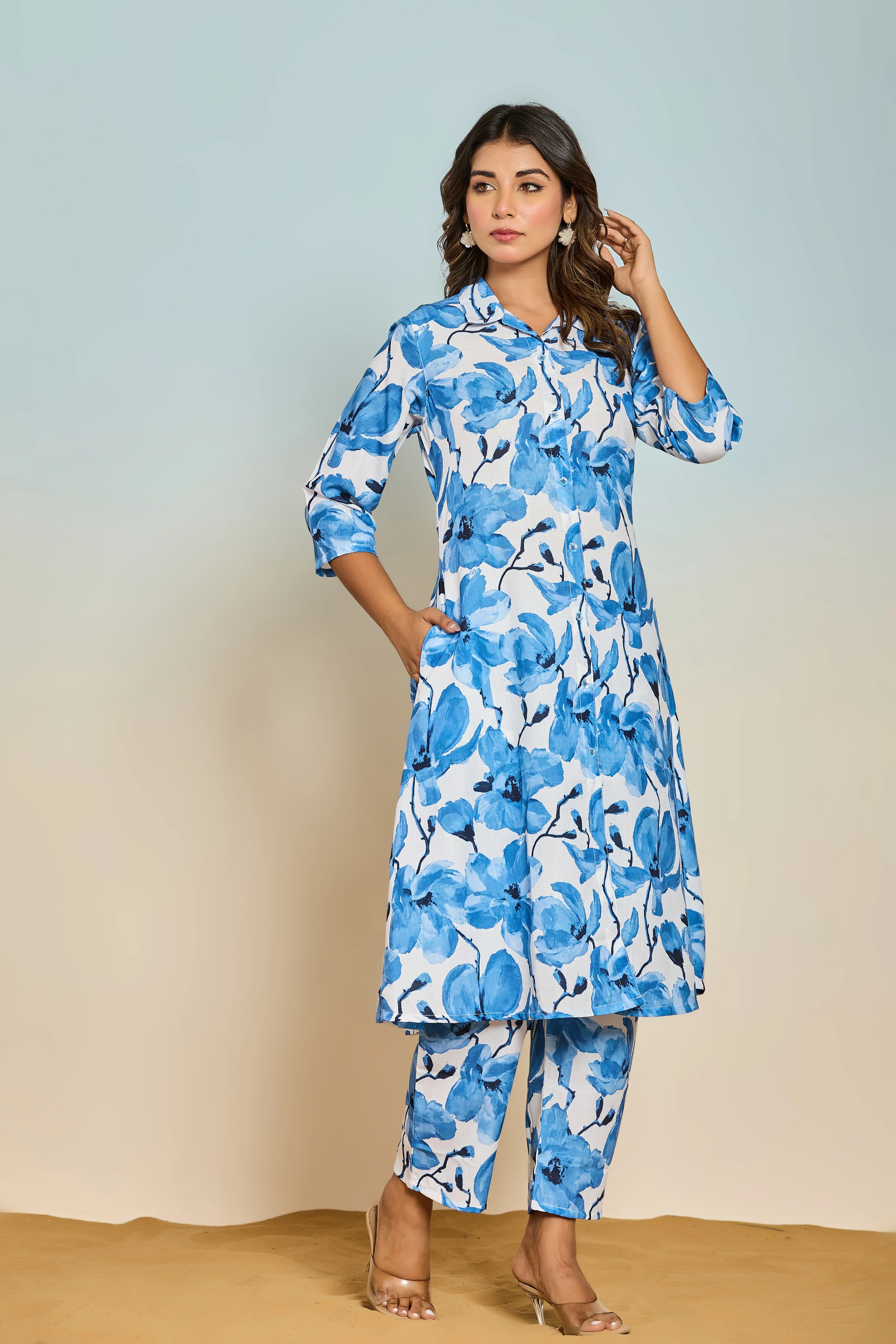 Elixir Azure linen kurta pant set - Image 4