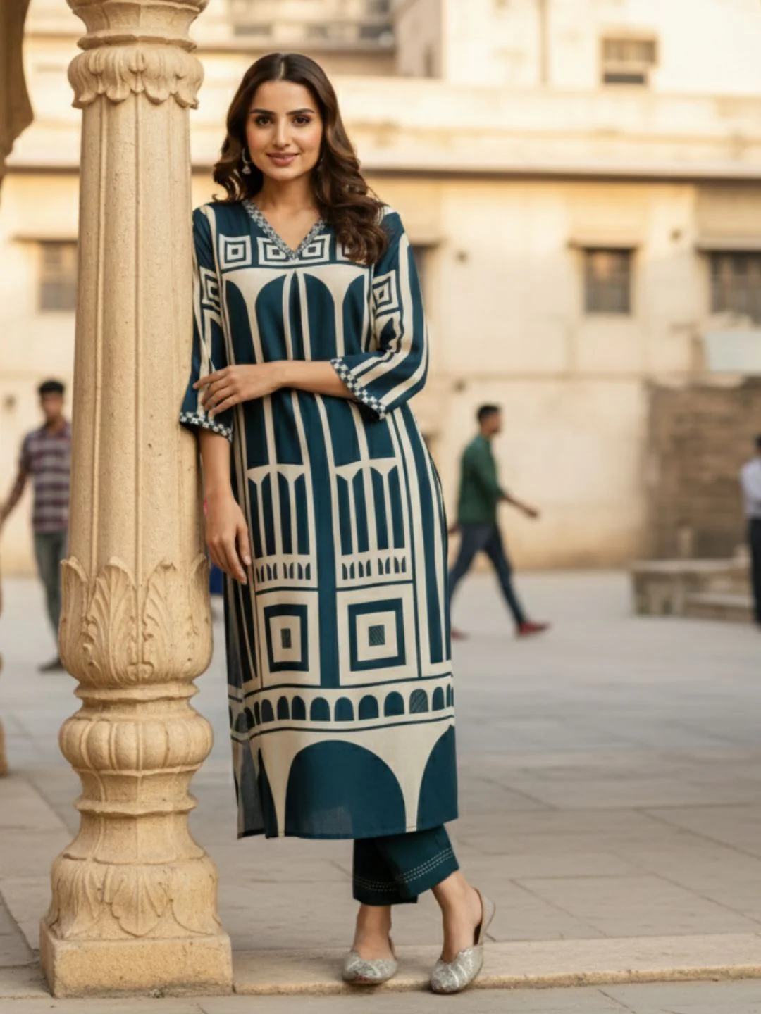 Sargun Teal Digital Printed Kurta Pant Set - Image 3