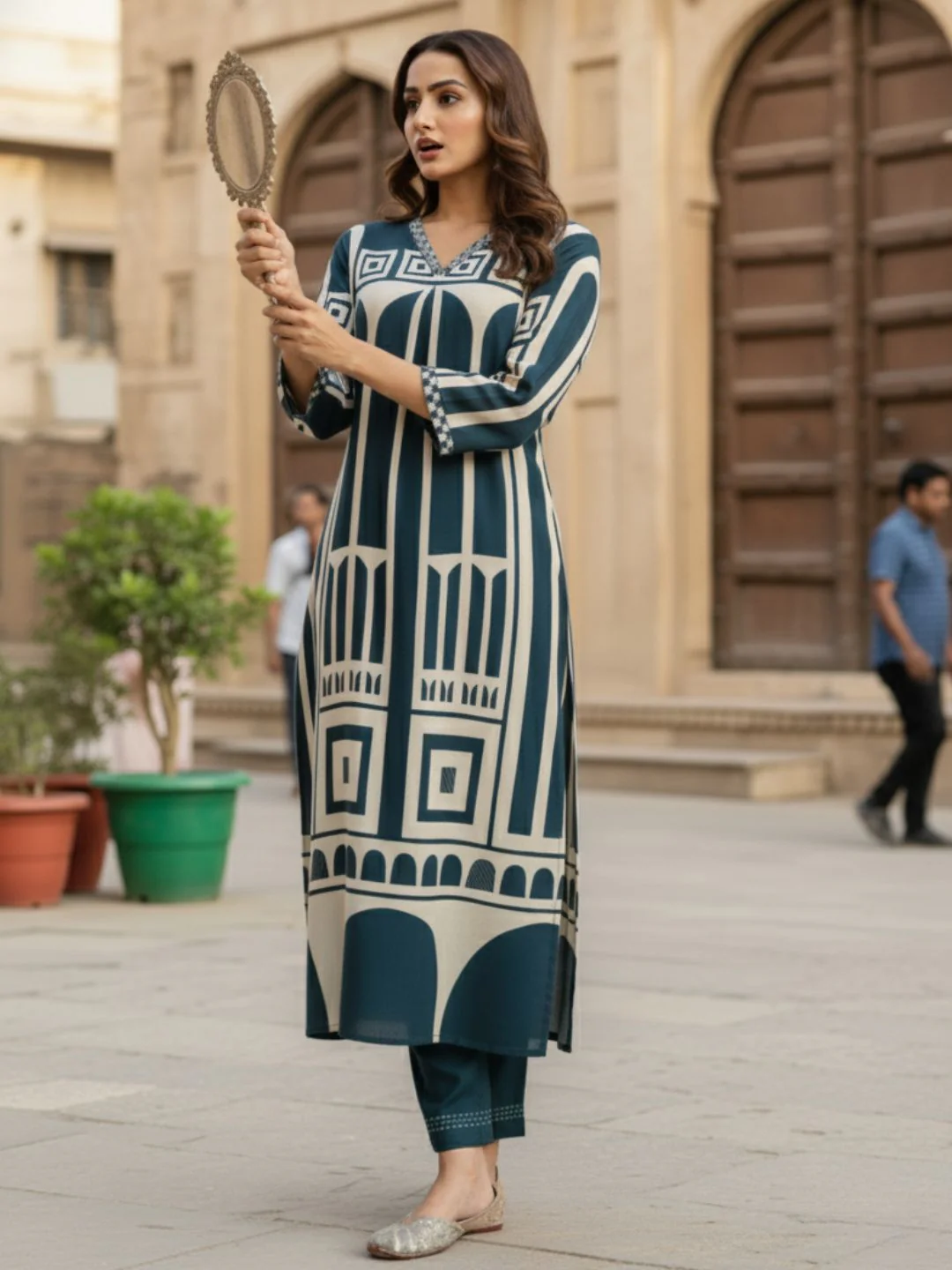 Sargun Teal Digital Printed Kurta Pant Set - Image 6