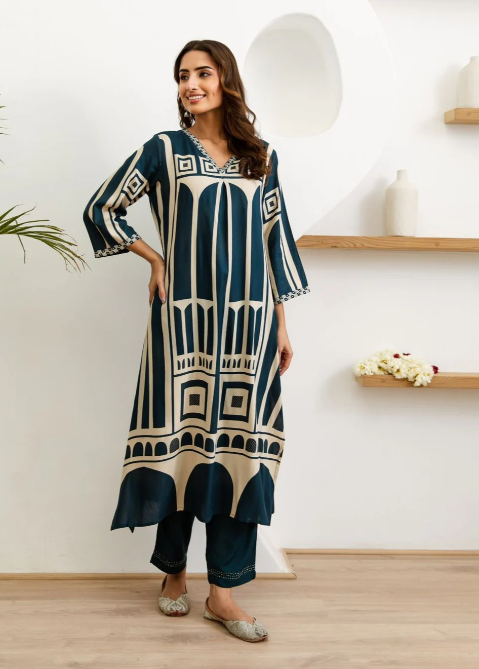 Sargun Teal Digital Printed Kurta Pant Set - Image 7