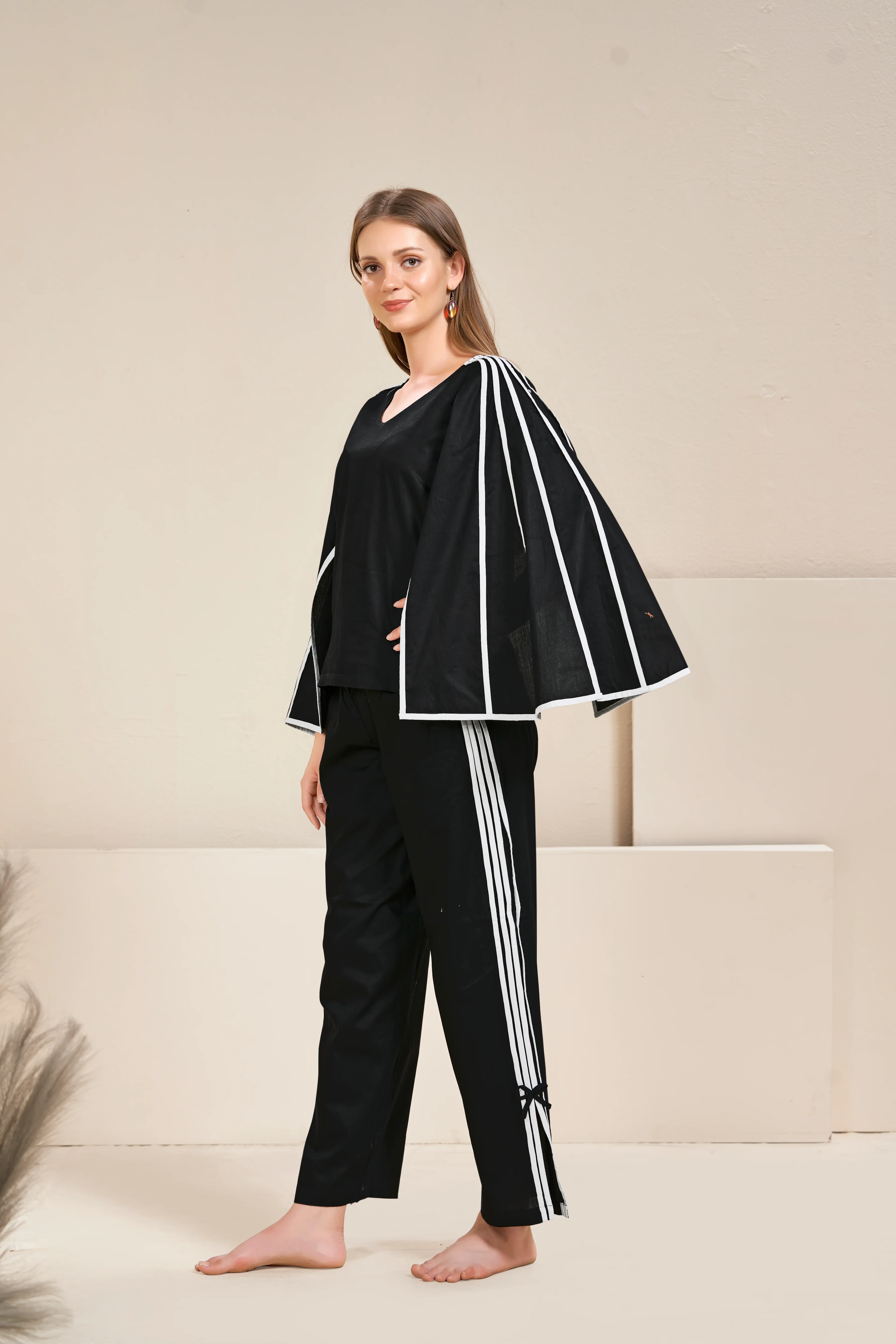 Soul Black Cape Sleeves Co-ord Set - Image 5