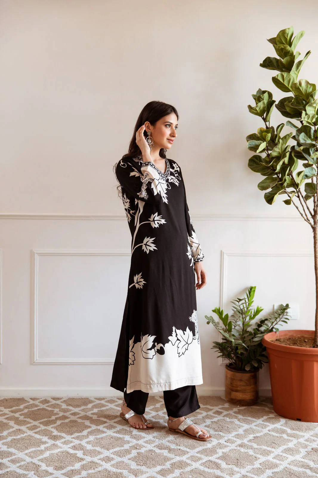 Jagdeep Swish Printed Kurta Pant Set - Image 4
